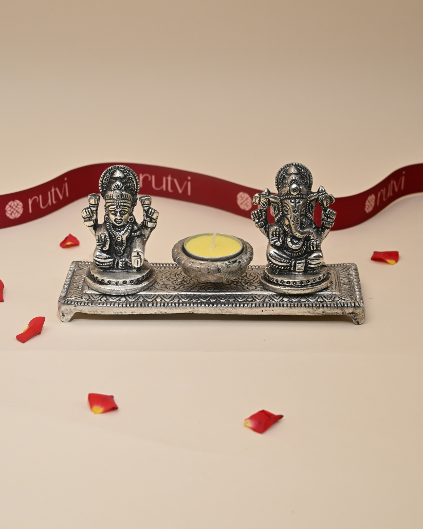 Ganesh Lakshmi Idol with Lamp – A Symbol of Prosperity & Blessings