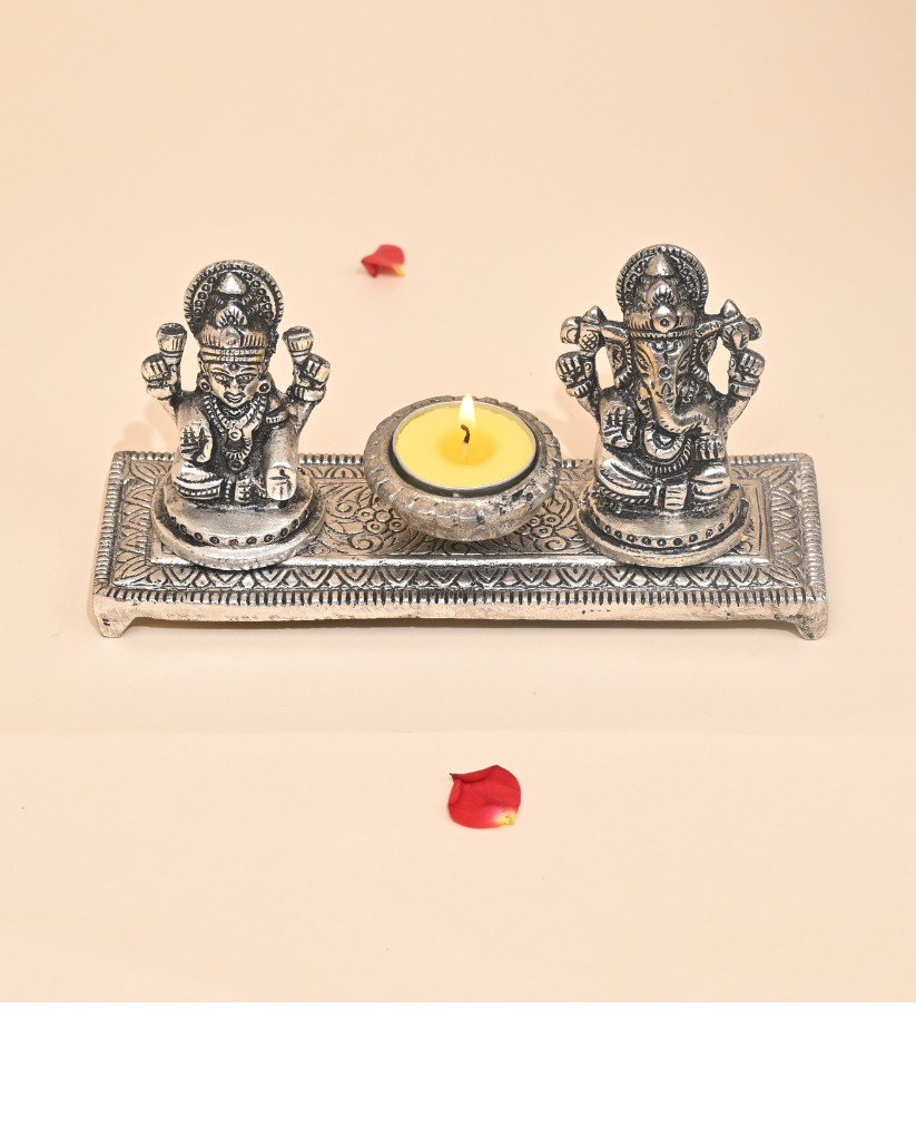 Ganesh Lakshmi Idol with Lamp – A Symbol of Prosperity & Blessings