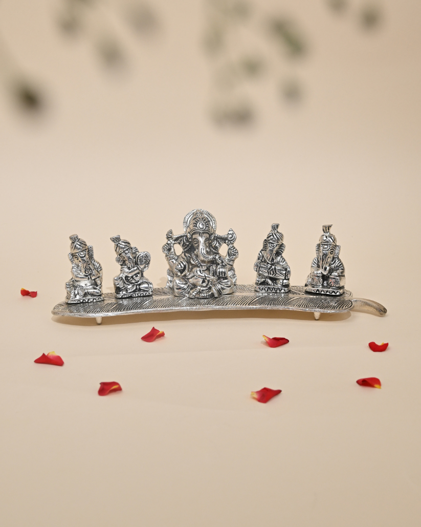Handcrafted German Silver Musical Ganesha Set on Banana Leaf