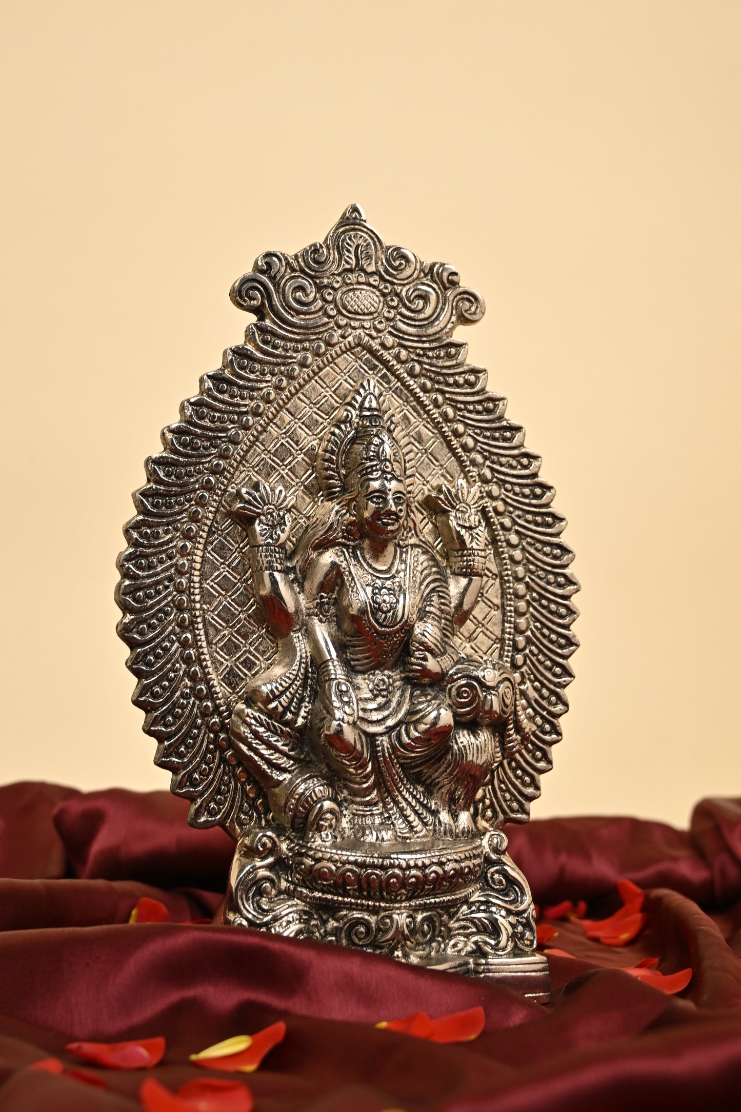 German Silver Laxmi Idol – Goddess Lakshmi Statue for Wealth, Prosperity & Pooja Decor