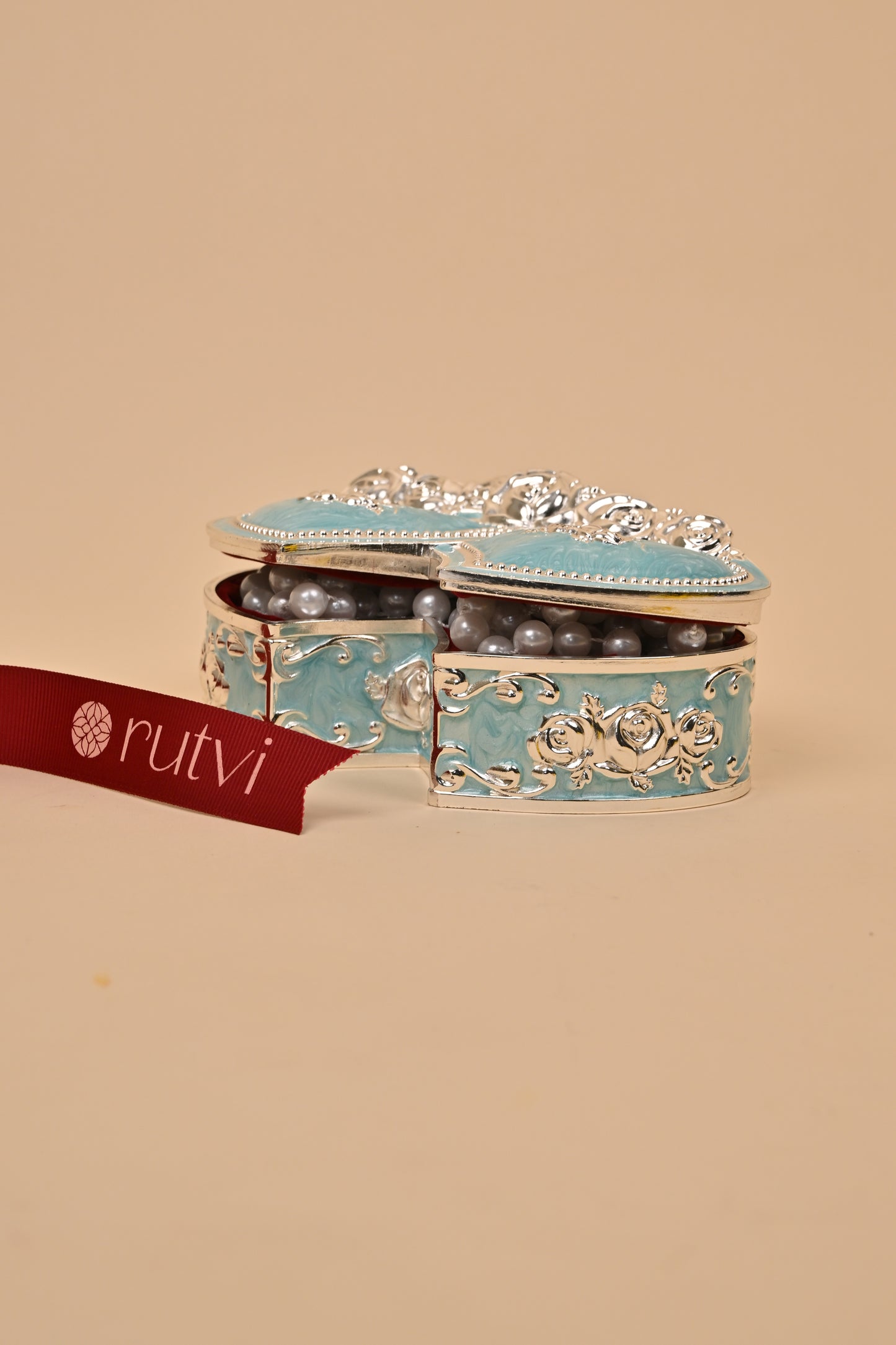 German Silver Love Shape Bowl – Elegant Festive & Decorative Centerpiece