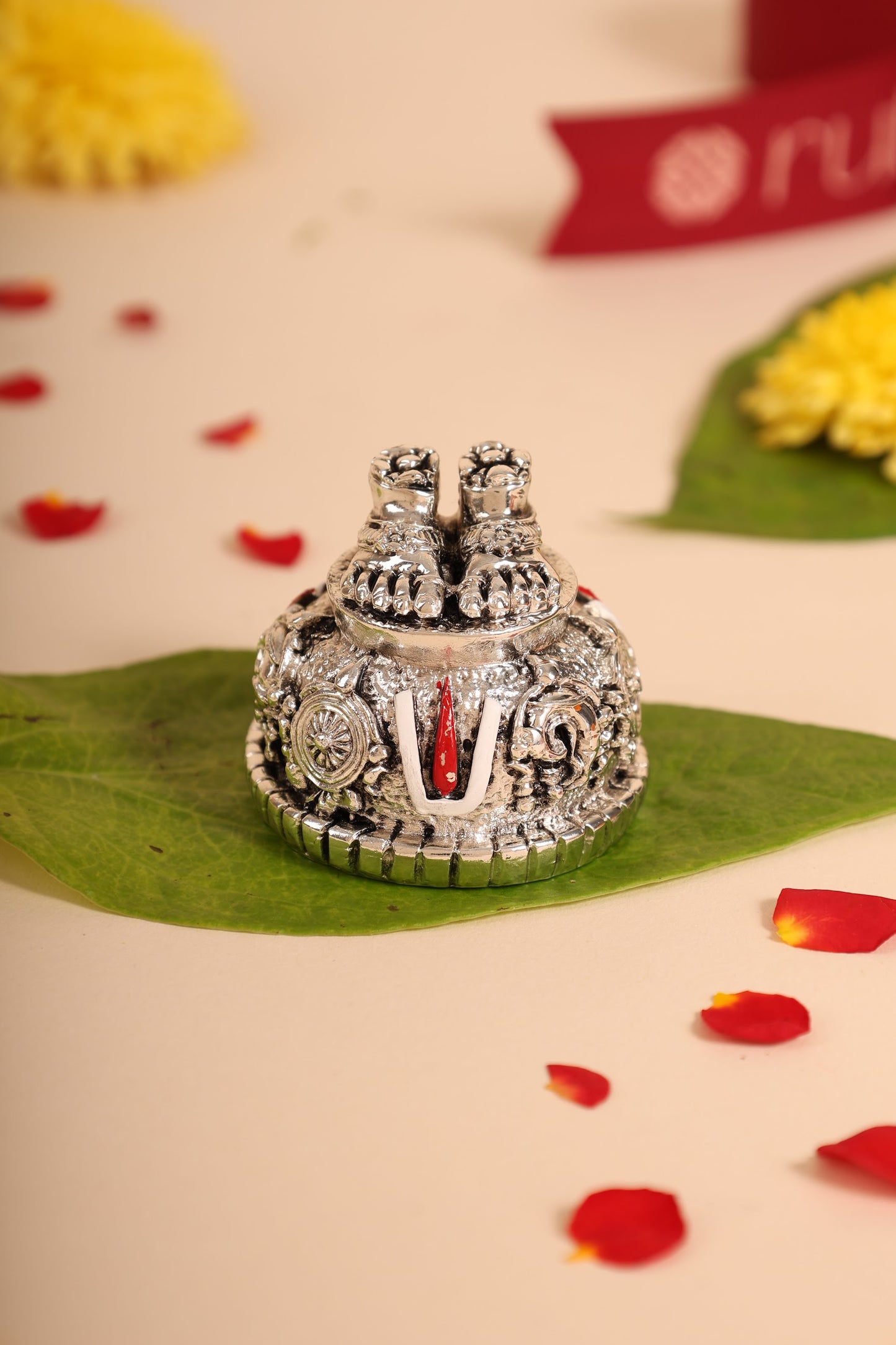 German Silver Venkateswara Swamy Padalu – Sacred Feet Idol for Pooja, Devotion & Gifting