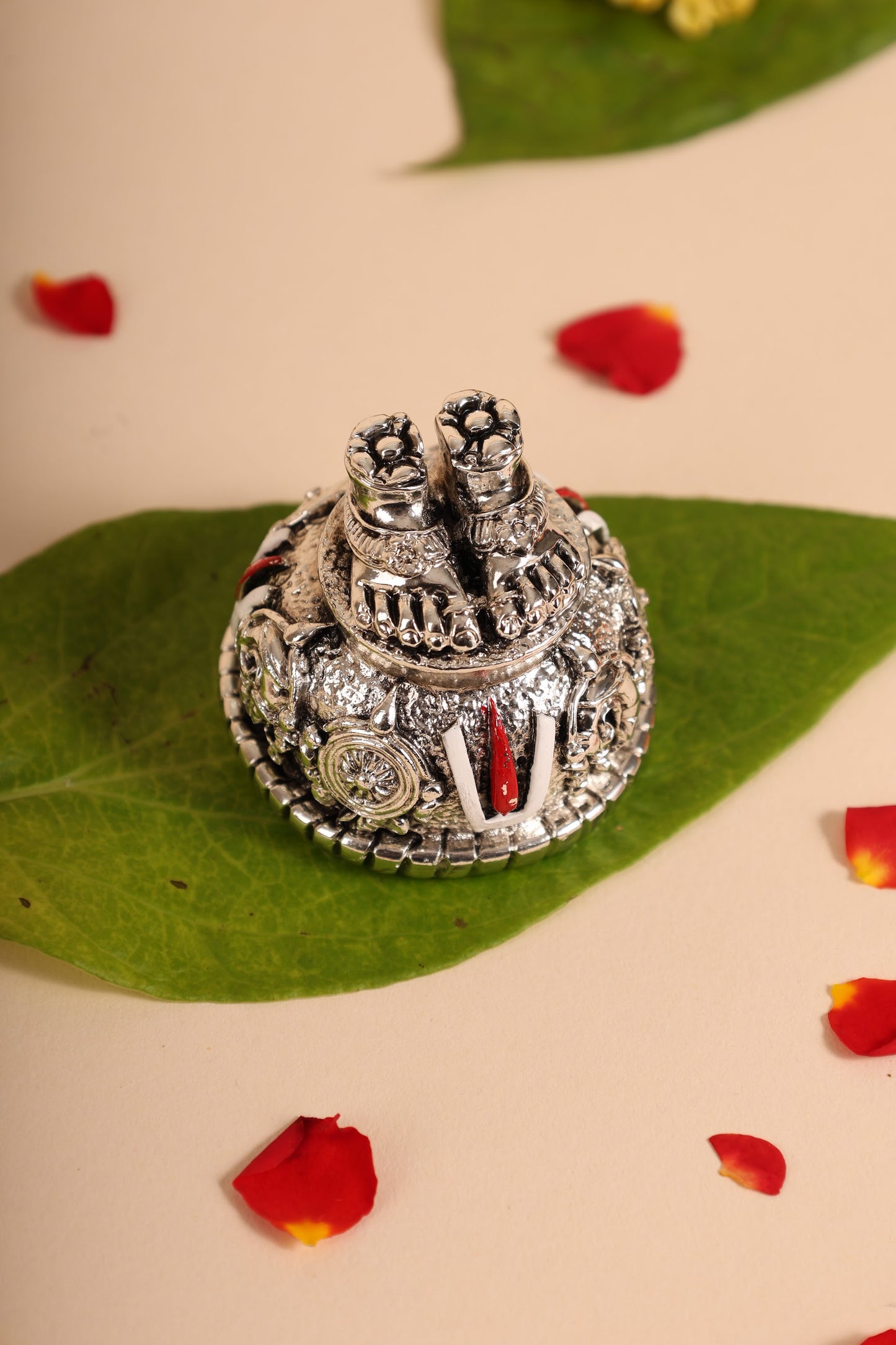 German Silver Venkateswara Swamy Padalu – Sacred Feet Idol for Pooja, Devotion & Gifting