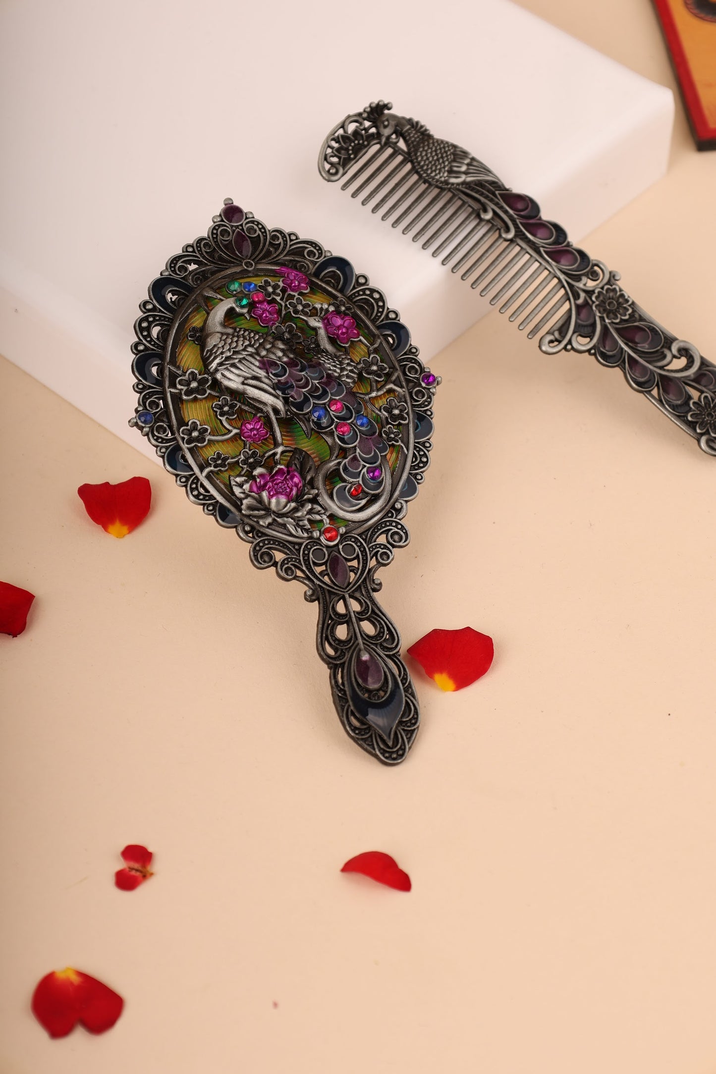 German Silver Mirror and Comb Gifting Set – Elegant Traditional Gift for Women