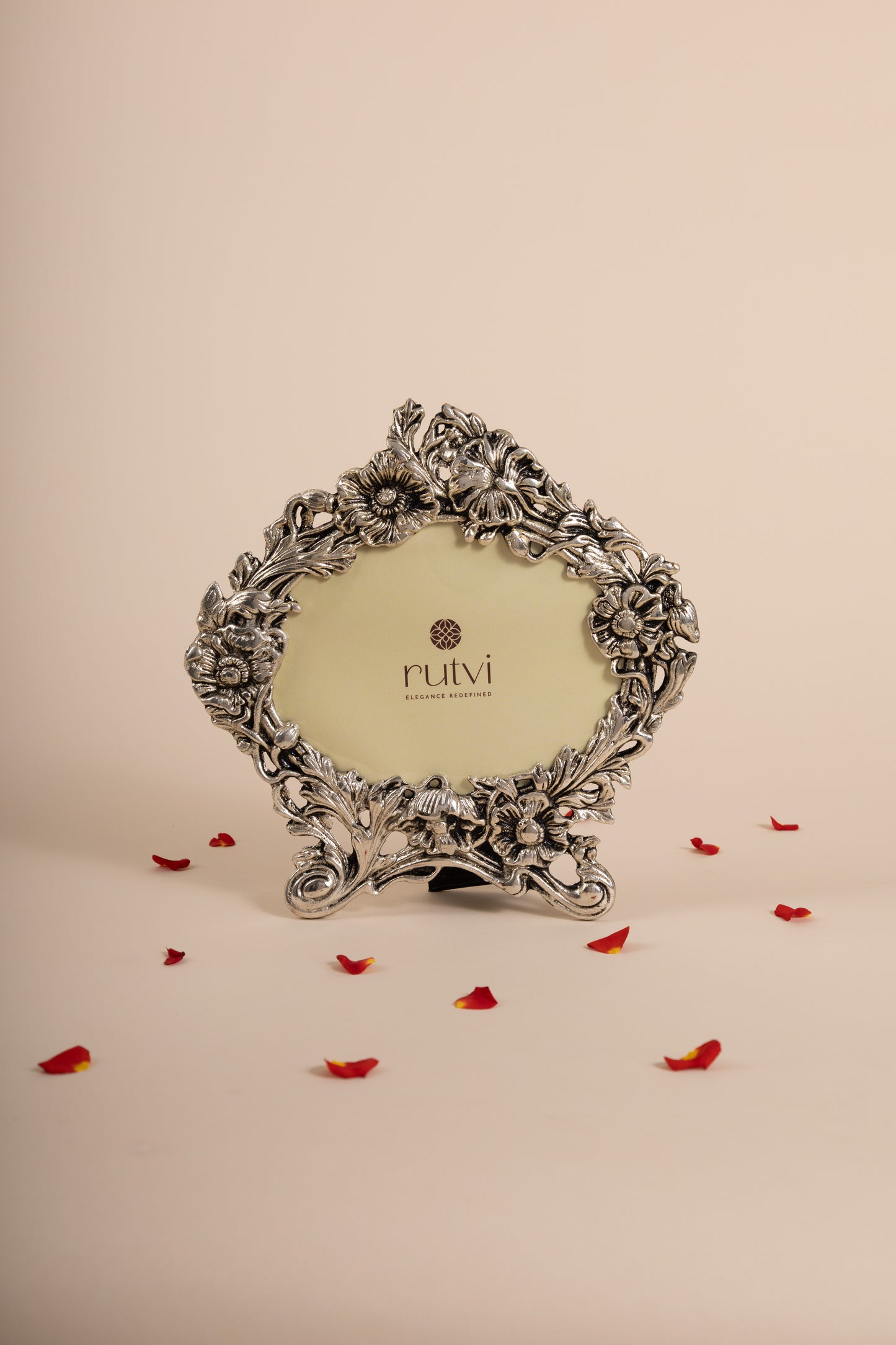 Handcrafted German Silver Flower Photo Frame – Elegant Floral Design for Home & Gifting