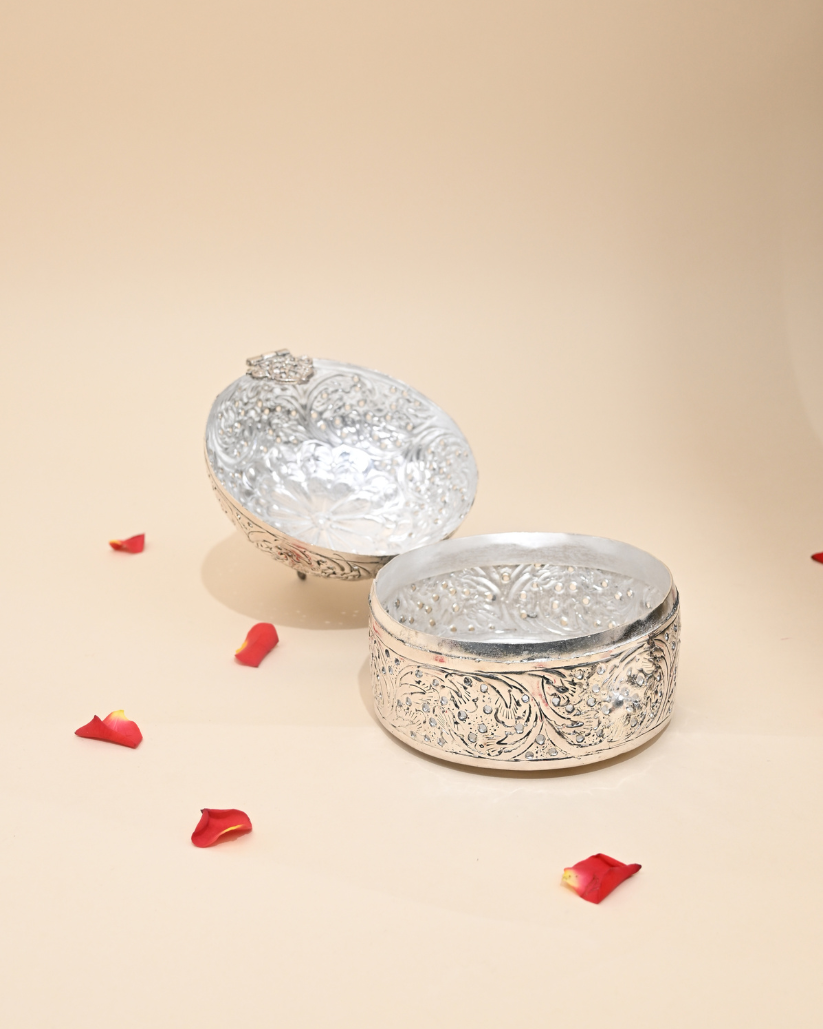 Exquisite German Silver Peacock Storage Box – Perfect for Gifting & Decoration