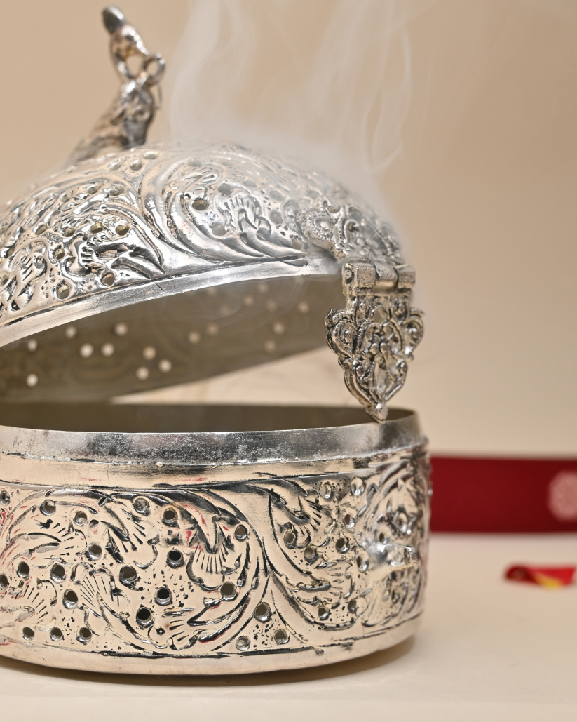 Exquisite German Silver Peacock Storage Box – Perfect for Gifting & Decoration