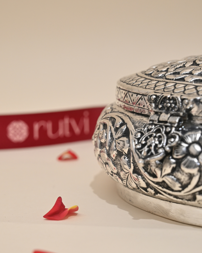 German Silver Oval Storage Box – Elegant Keepsake & Gift Box