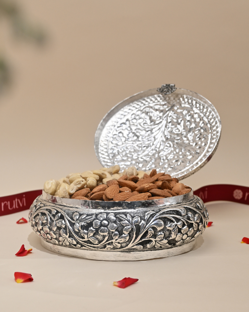 German Silver Oval Storage Box – Elegant Keepsake & Gift Box