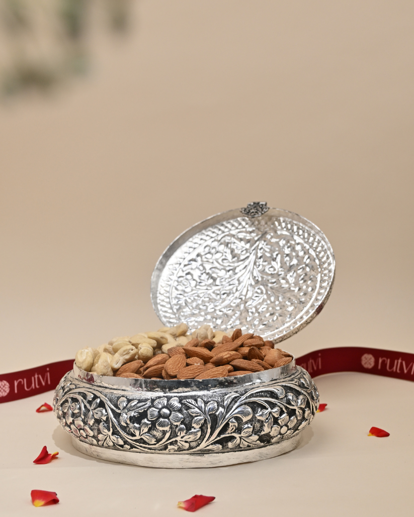 German Silver Oval Storage Box – Elegant Keepsake & Gift Box