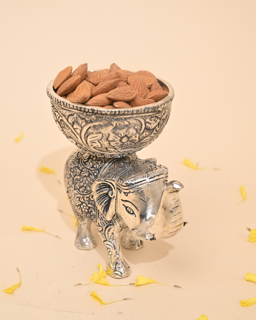 Handcrafted German Silver Elephant Bowl – A Unique Decorative Piece