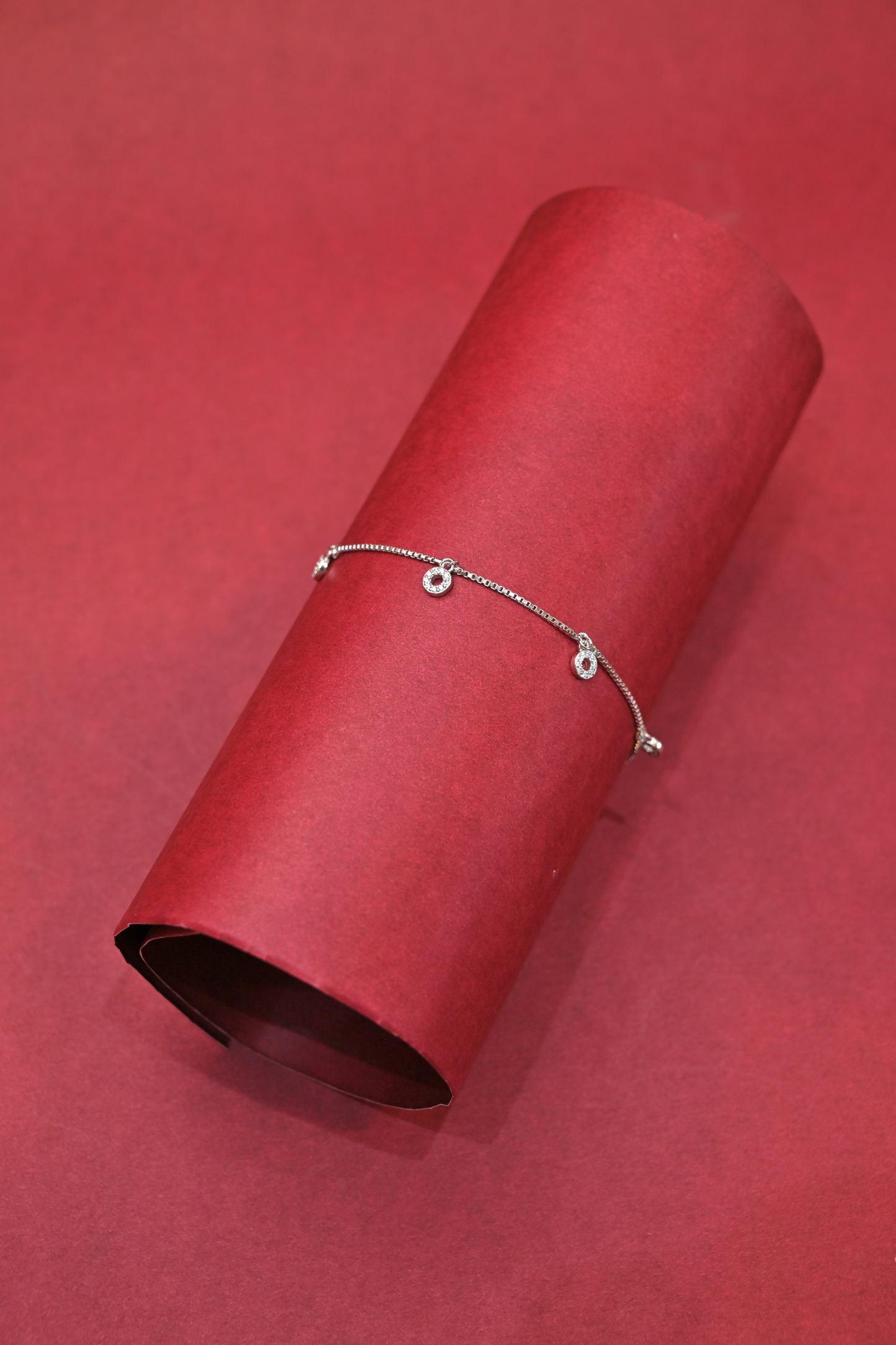 silver dangle circle bracelet
