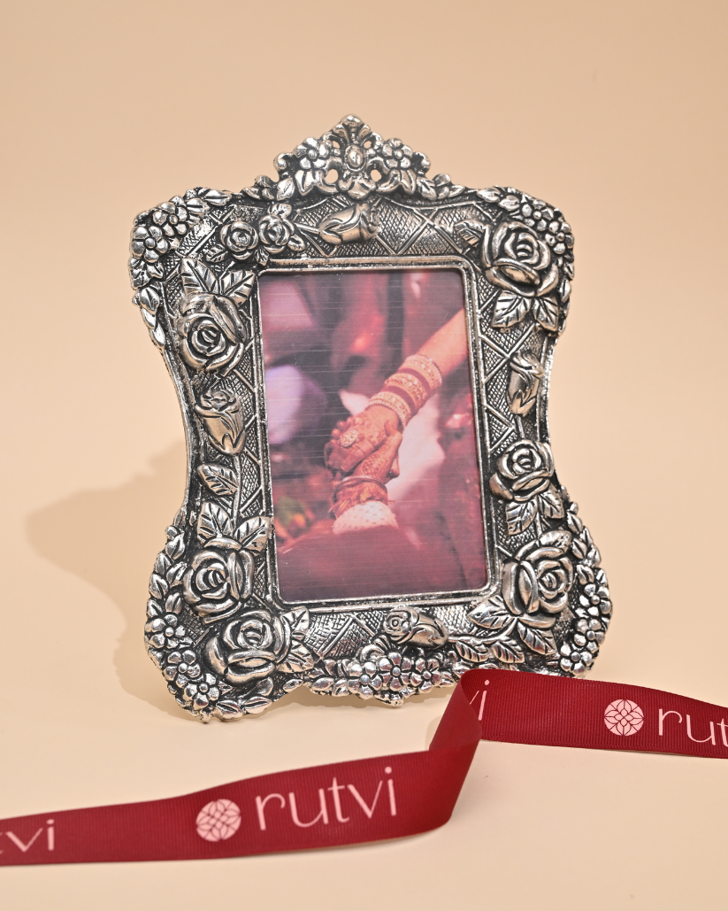 Handcrafted German Silver Photo Frame – Elegant Home Décor & Gifting