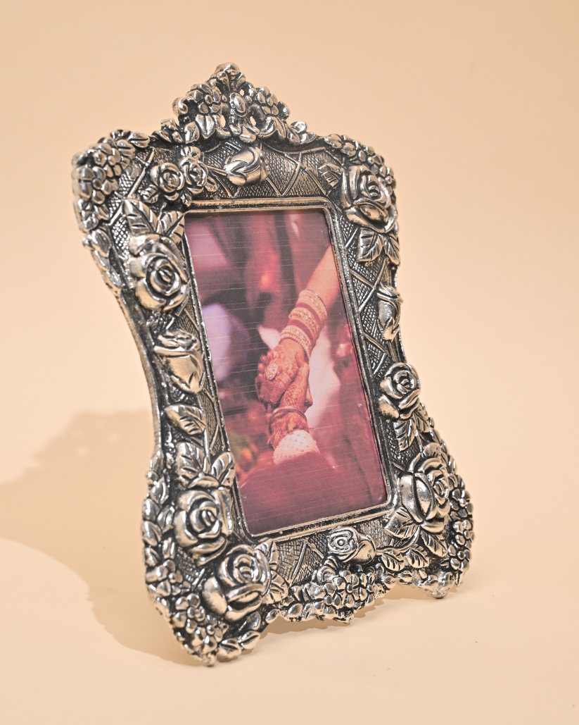 Handcrafted German Silver Photo Frame – Elegant Home Décor & Gifting