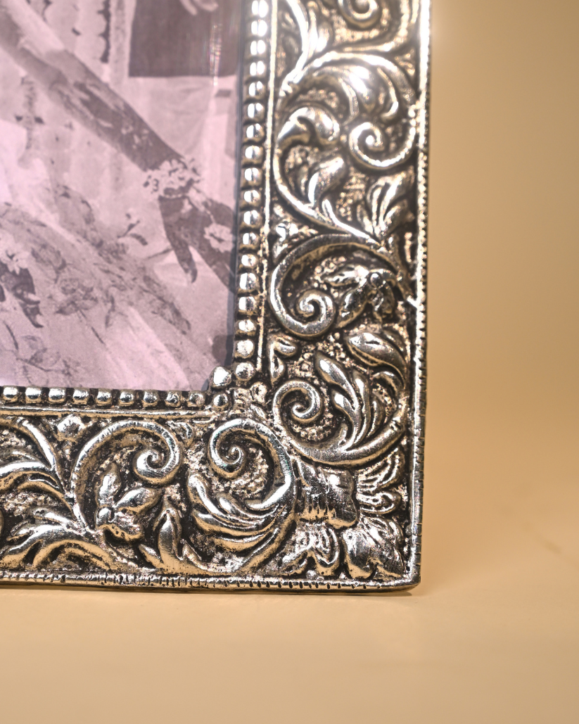 Elegant German Silver Photo Frame – Luxury Home Décor & Gifting