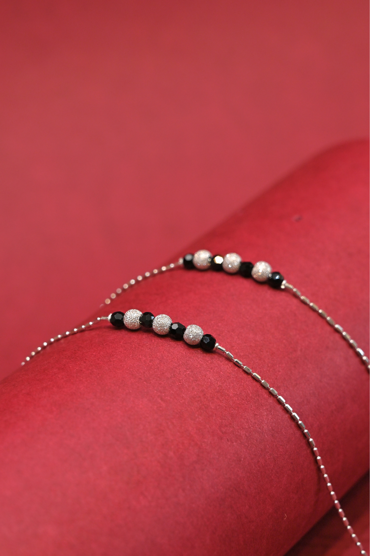 dual tone bead anklet