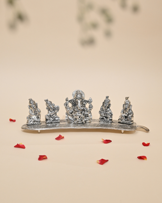 Handcrafted German Silver Musical Ganesha Set on Banana Leaf