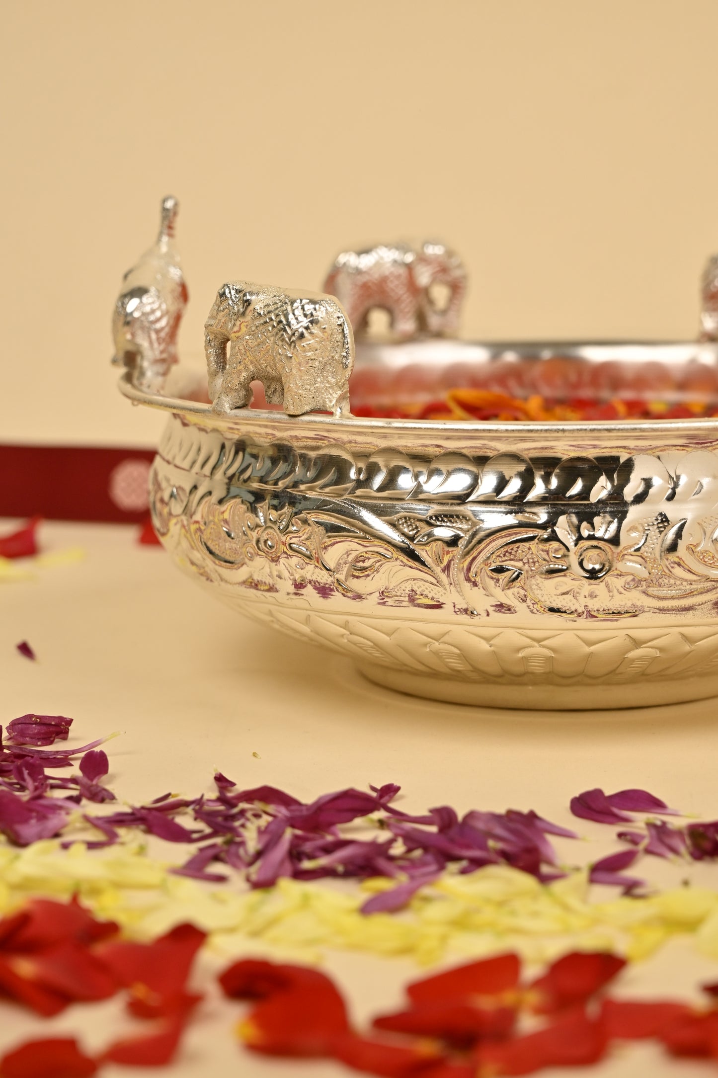 Brass Elephant Urli Bowl – Small Decorative Urli for Festive & Home Decor