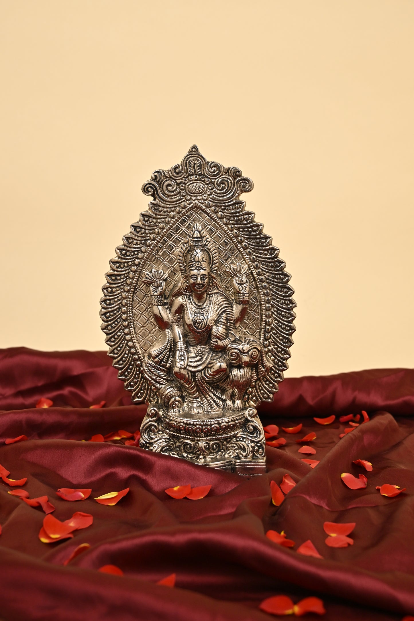 German Silver Laxmi Idol – Goddess Lakshmi Statue for Wealth, Prosperity & Pooja Decor