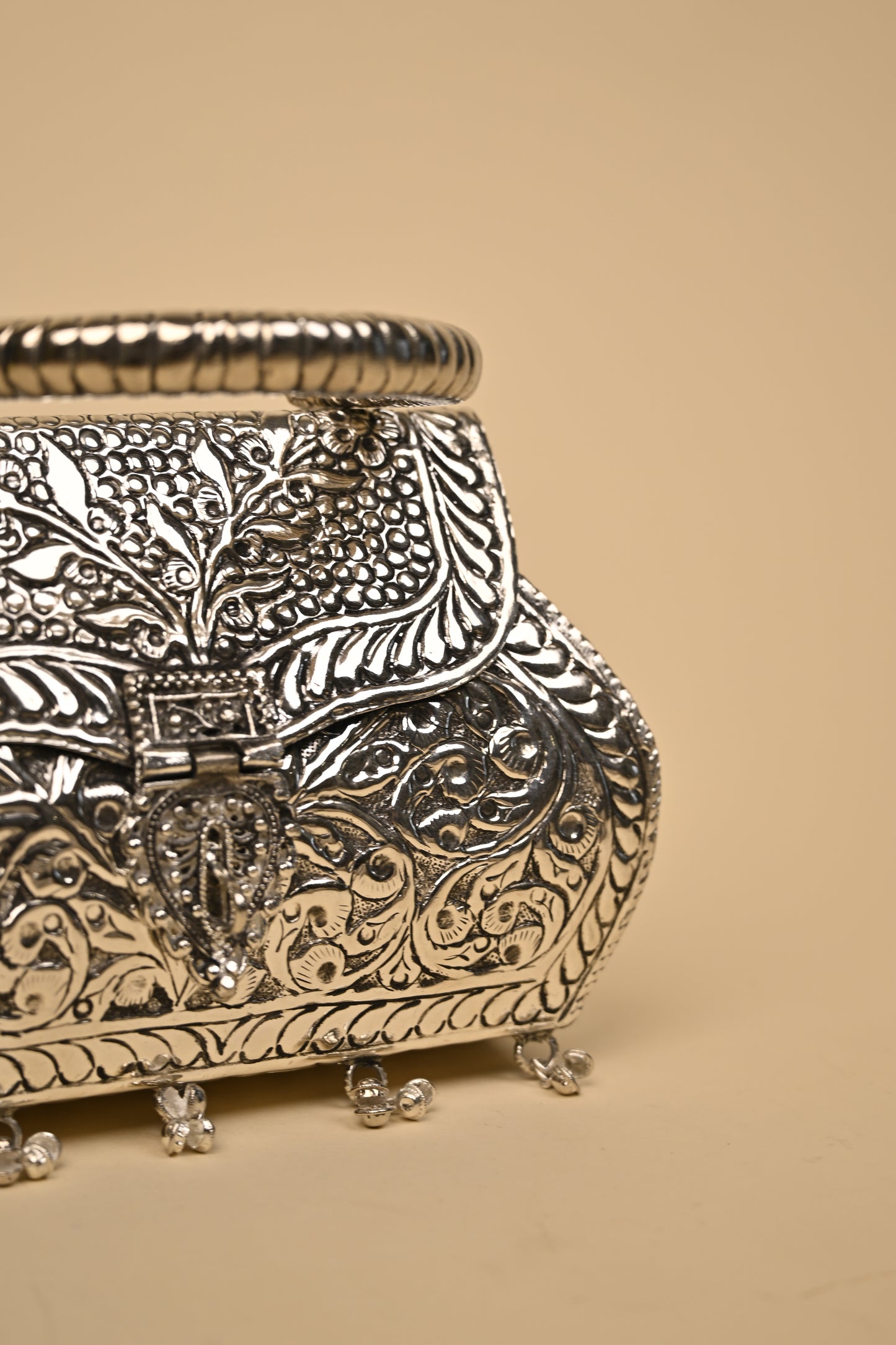 German Silver Women’s Purse – Handcrafted Designer Clutch for Festive & Traditional Occasions