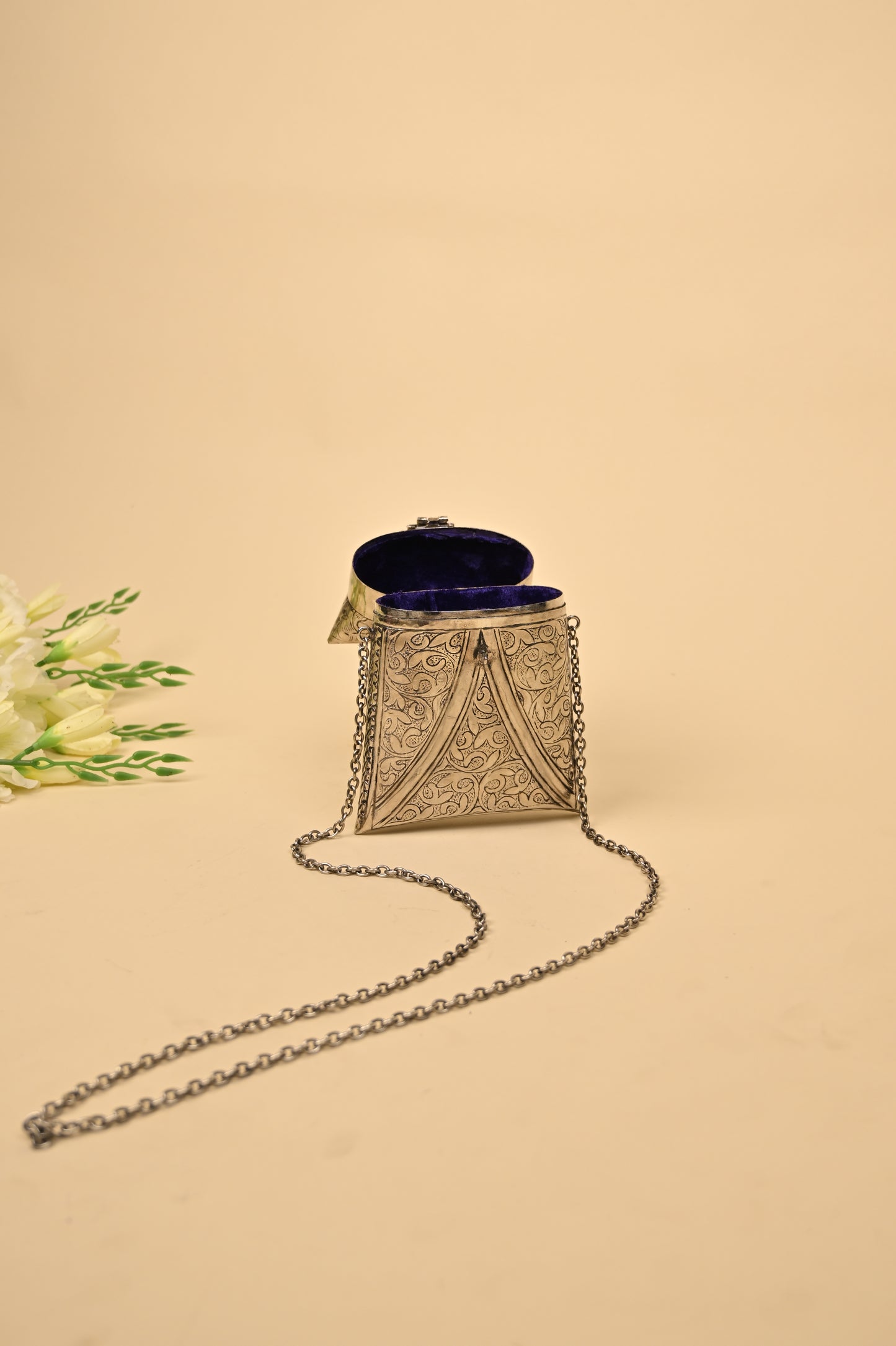 German Silver Women’s Purse – Handcrafted Ethnic Clutch for Festive & Wedding Occasions