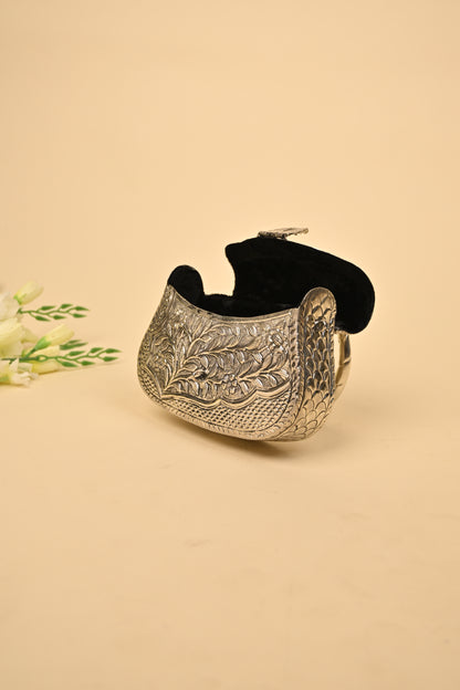 German Silver Women’s Purse – Handcrafted Designer Clutch for Festive & Ethnic Occasions