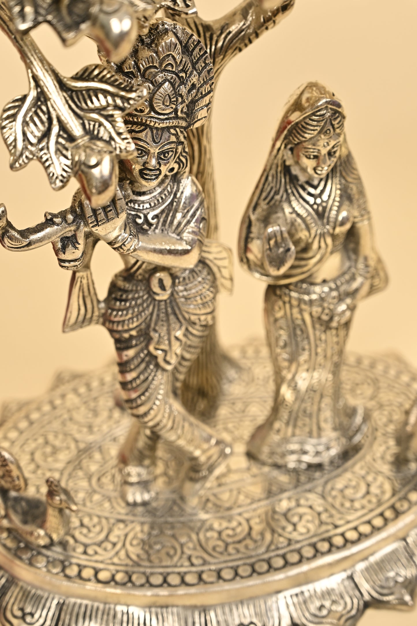 Radha Krishna Under Tree Idol – Premium 999 Silver Plated Divine Statue for Home Temple & Festive Gifting