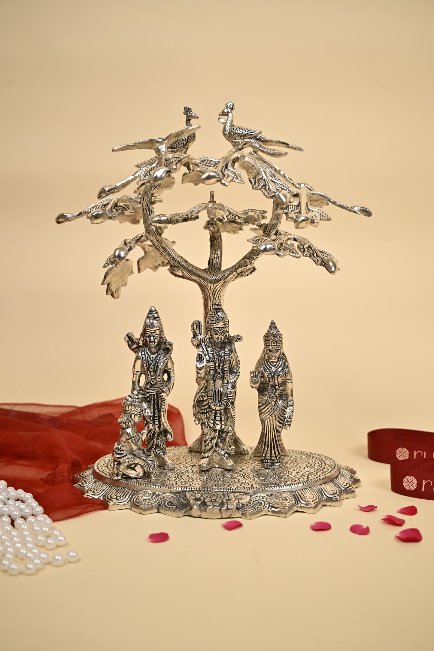 Ram Darbar Under Tree Idol – German Silver Divine Sculpture for Home Temple & Auspicious Gifting