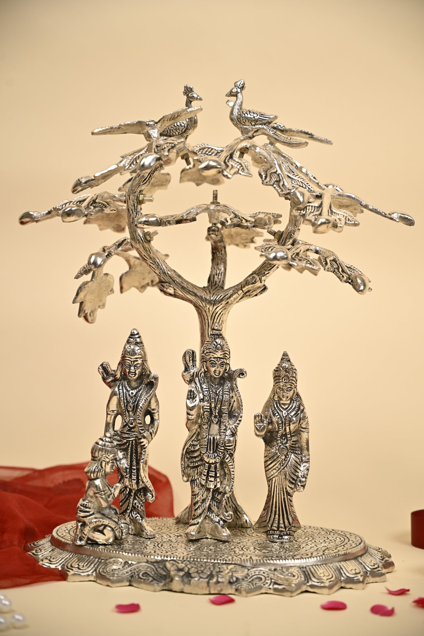 Ram Darbar Under Tree Idol – German Silver Divine Sculpture for Home Temple & Auspicious Gifting