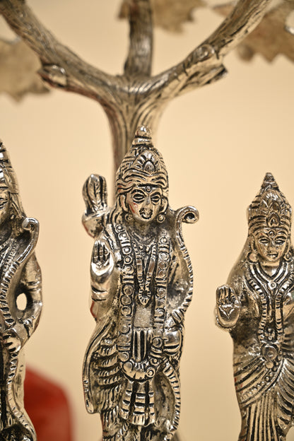 Ram Darbar Under Tree Idol – German Silver Divine Sculpture for Home Temple & Auspicious Gifting