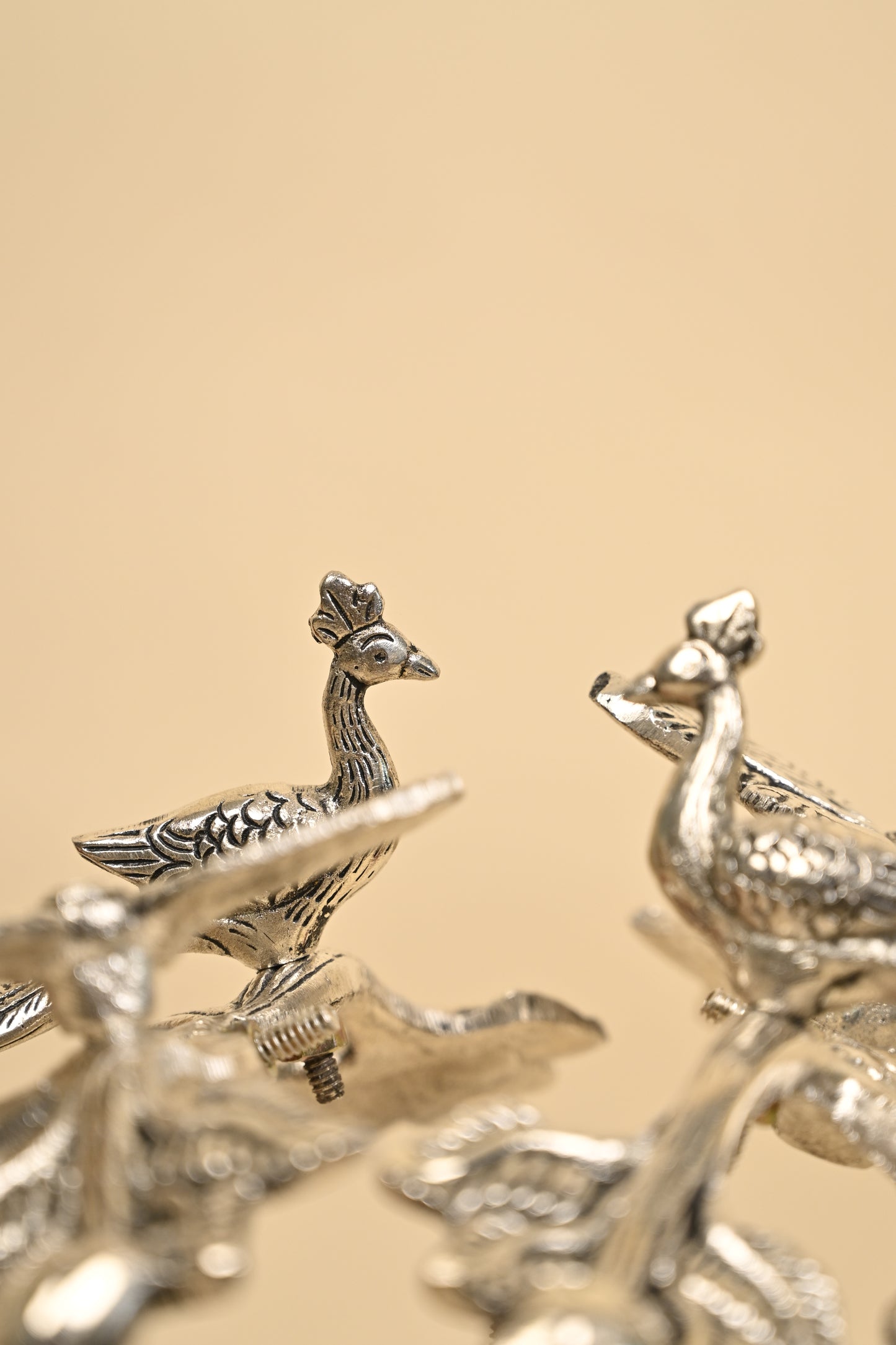 Ram Darbar Under Tree Idol – German Silver Divine Sculpture for Home Temple & Auspicious Gifting