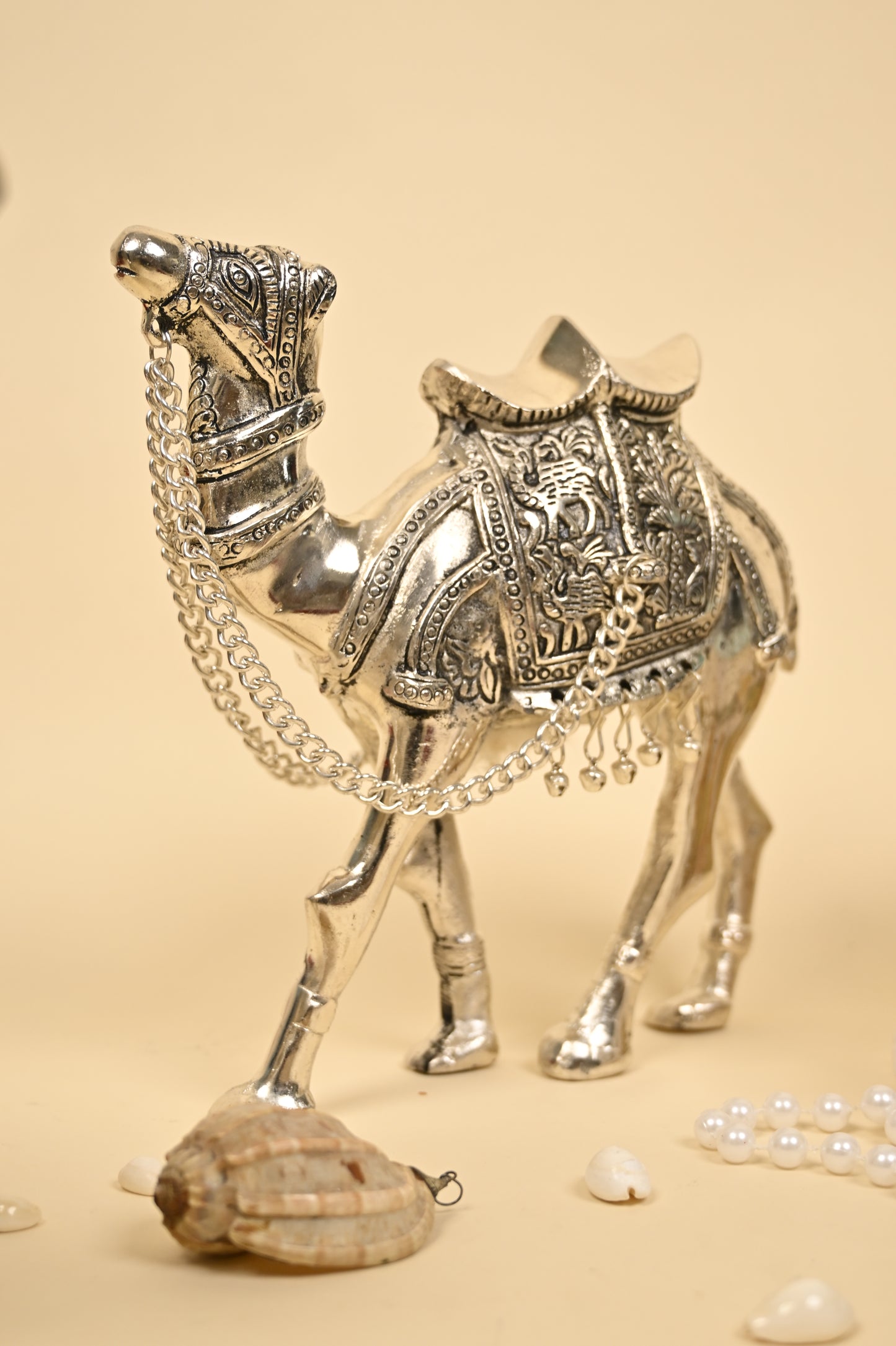 Decorative Camel Showpiece – Handcrafted German Silver Home Décor Sculpture