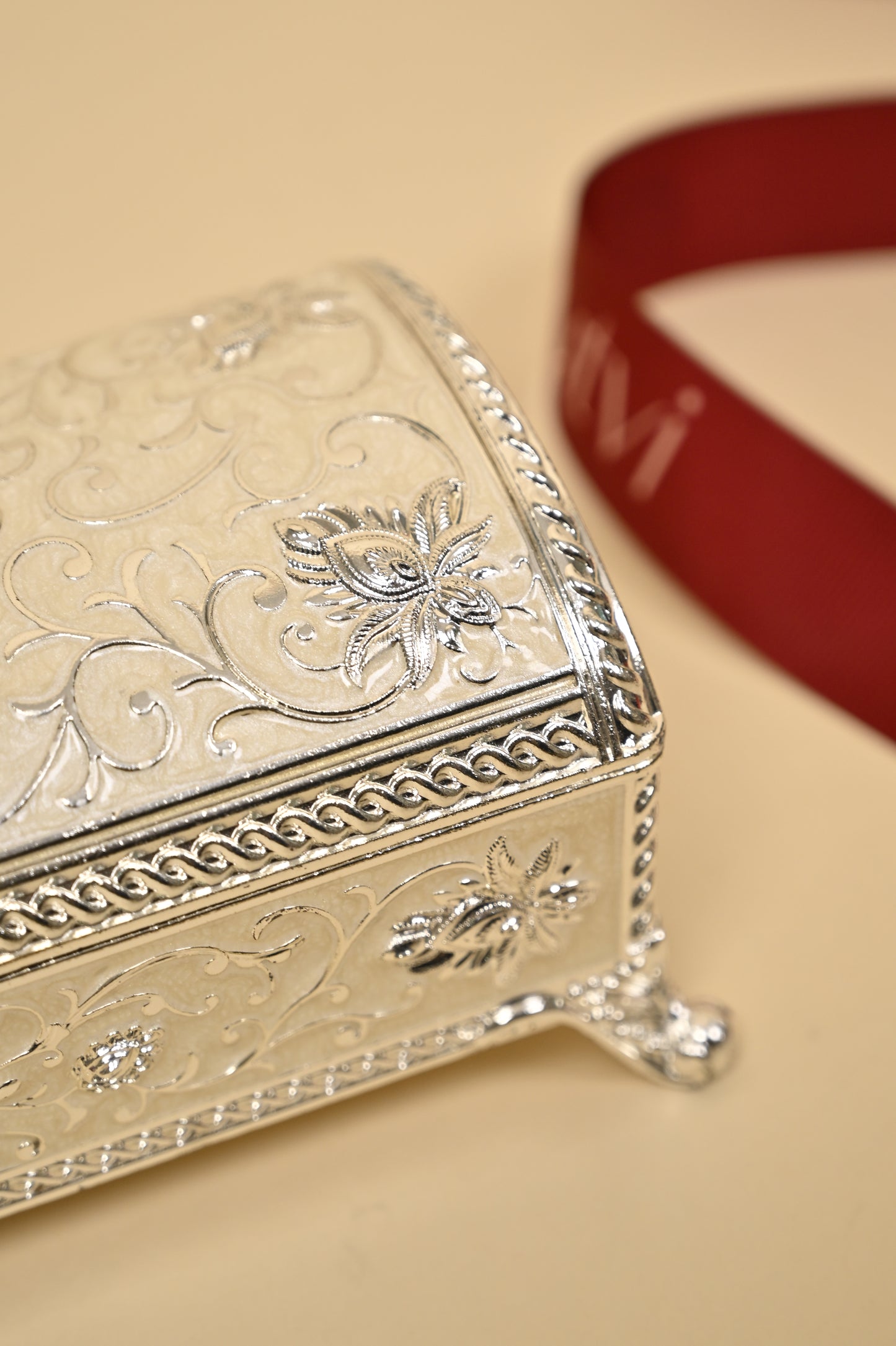 German Silver Epoxy Vintage Wedding Jewellery Box – Elegant Bridal & Gift Storage Box