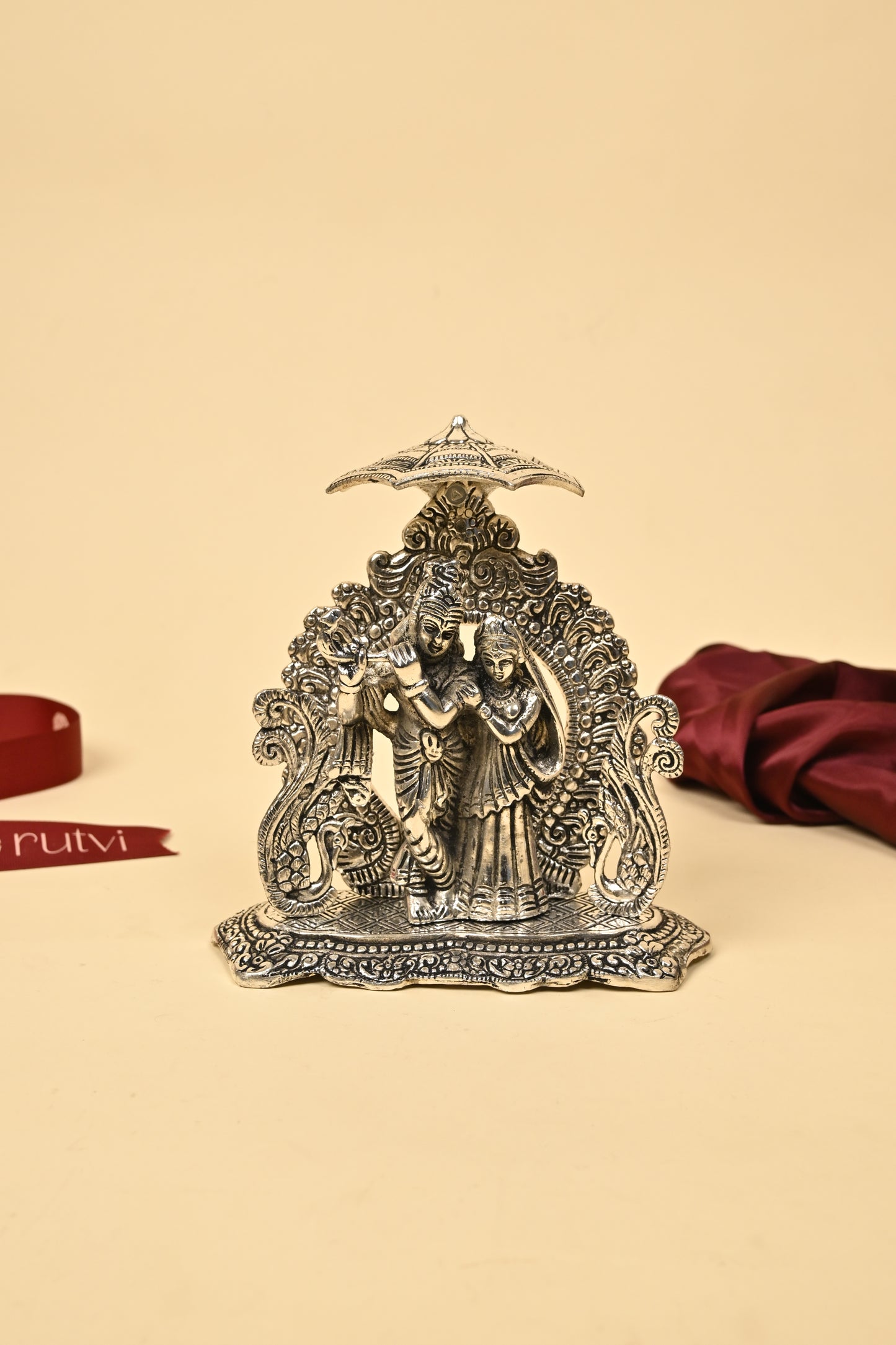 Radha Krishna Brass Idol – Traditional Handcrafted Decorative Statue