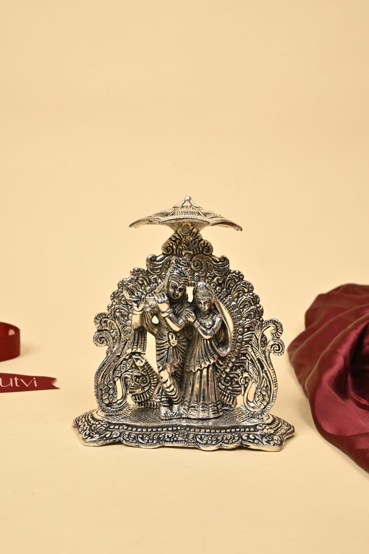 Radha Krishna Brass Idol – Traditional Handcrafted Decorative Statue