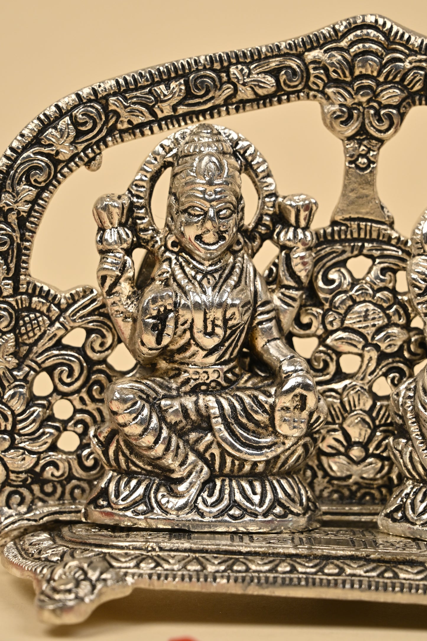 Ganesh Laxmi Brass Idol – Auspicious Handcrafted Decorative Pair