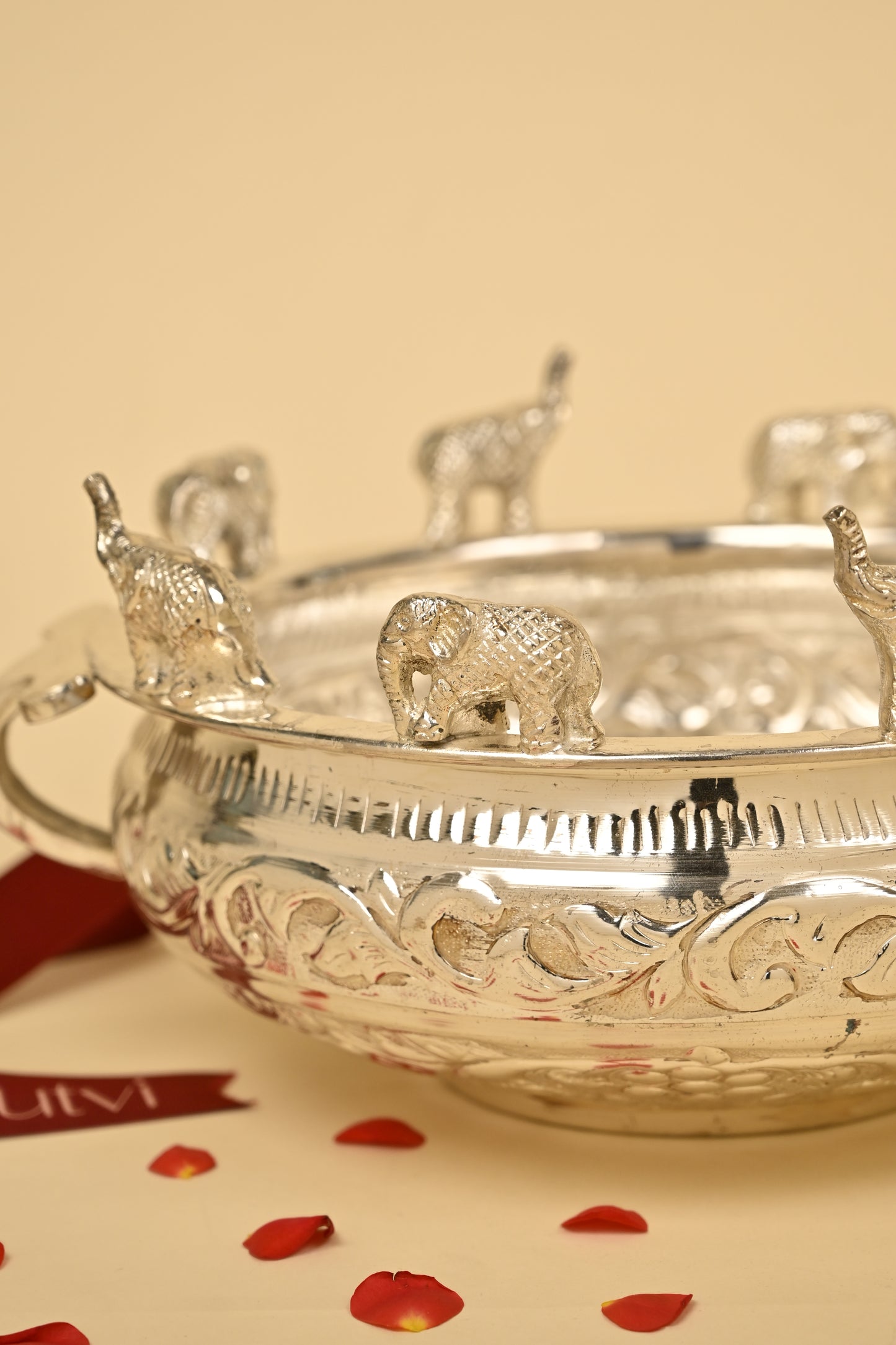 Brass Elephant Urli Bowl – Large Traditional Decorative Urli for Home & Festive Décor
