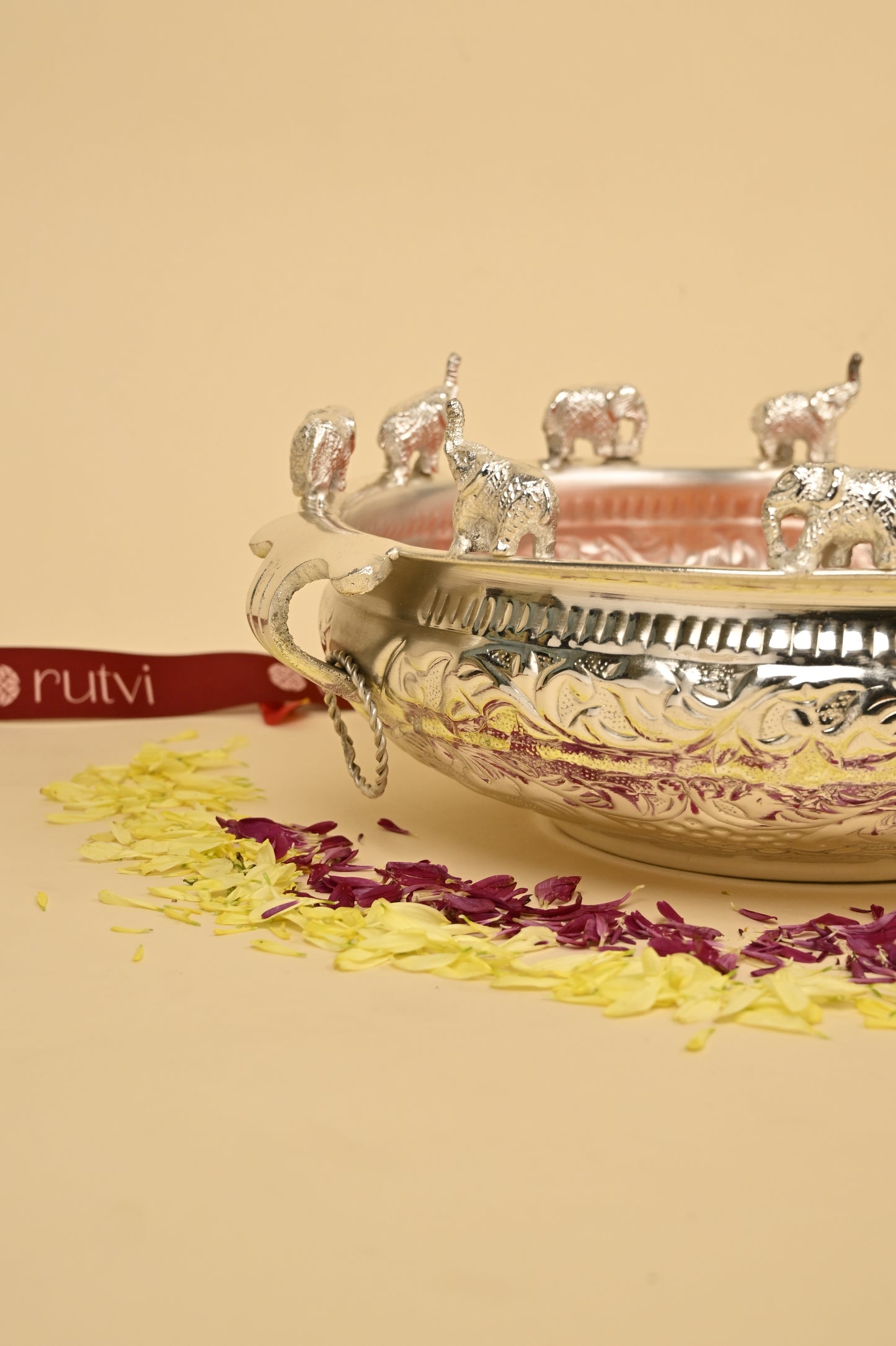 Brass Elephant Urli Bowl – Big Size Handcrafted Decorative Urli for Festive & Home Décor