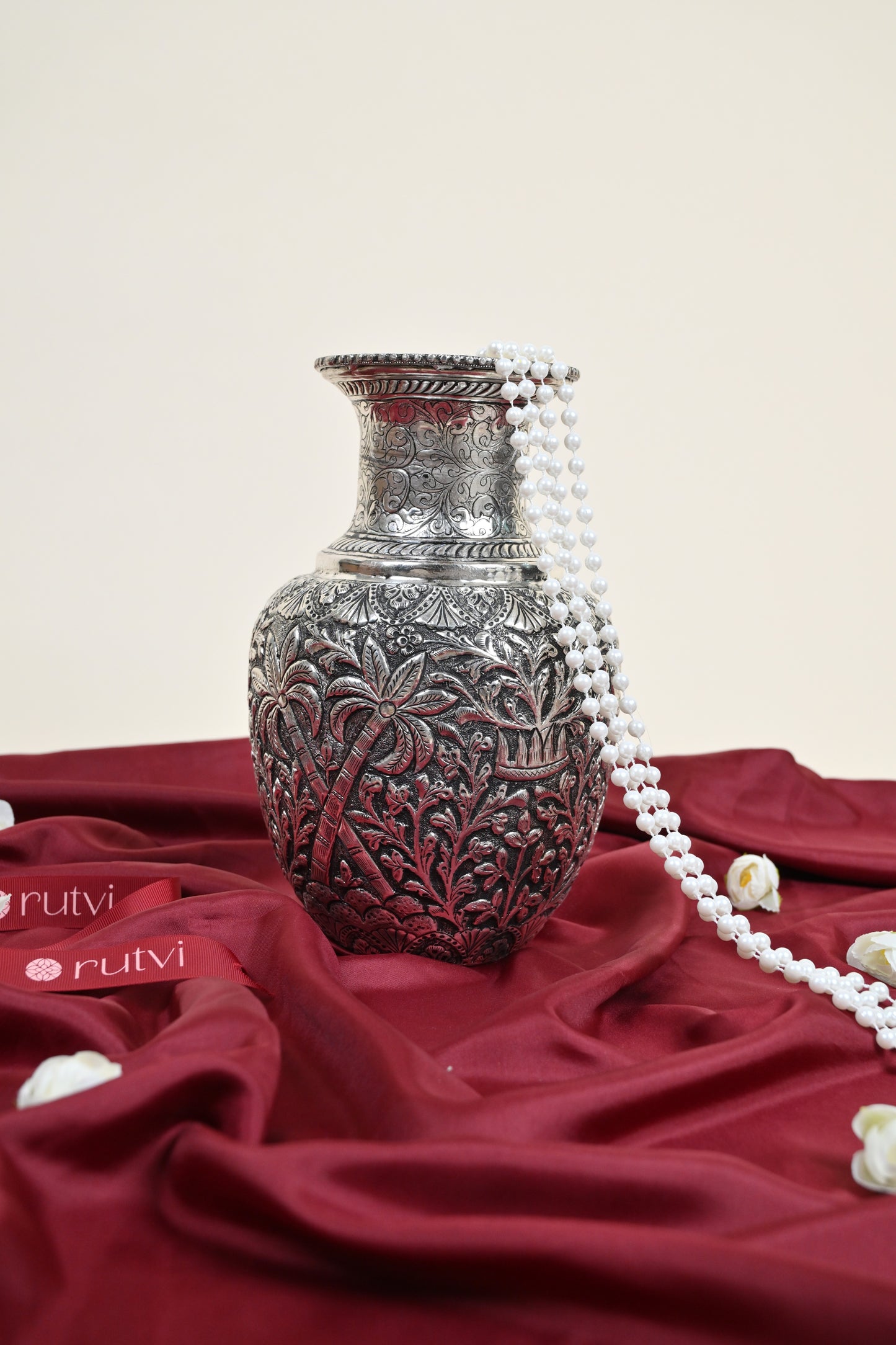 German Silver Handcrafted Floral Engraved Vase – Traditional Decorative Flower Vase for Home Décor