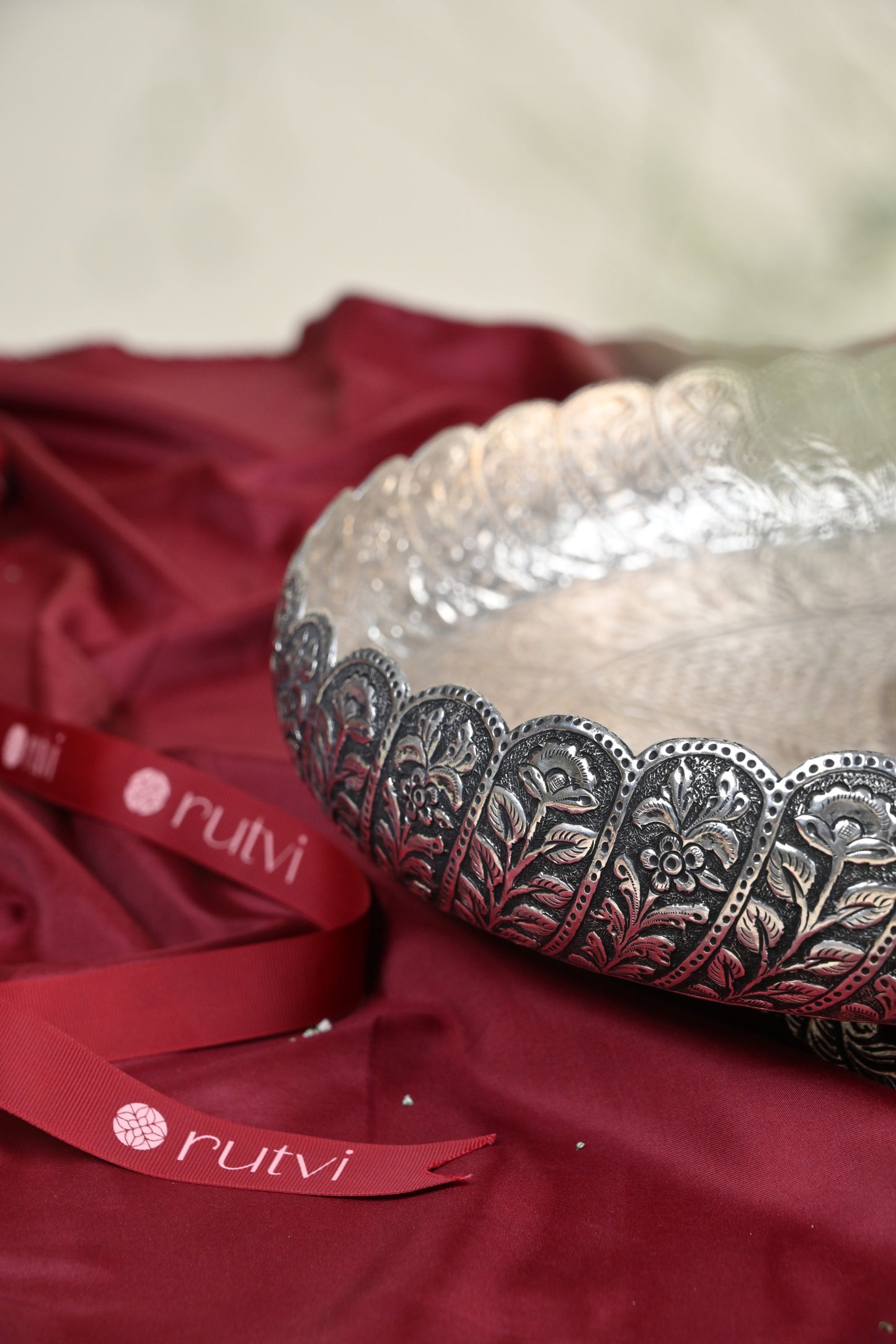 Large Handcrafted German Silver Urli Bowl – Traditional Decorative Centerpiece for Festive & Pooja Decor
