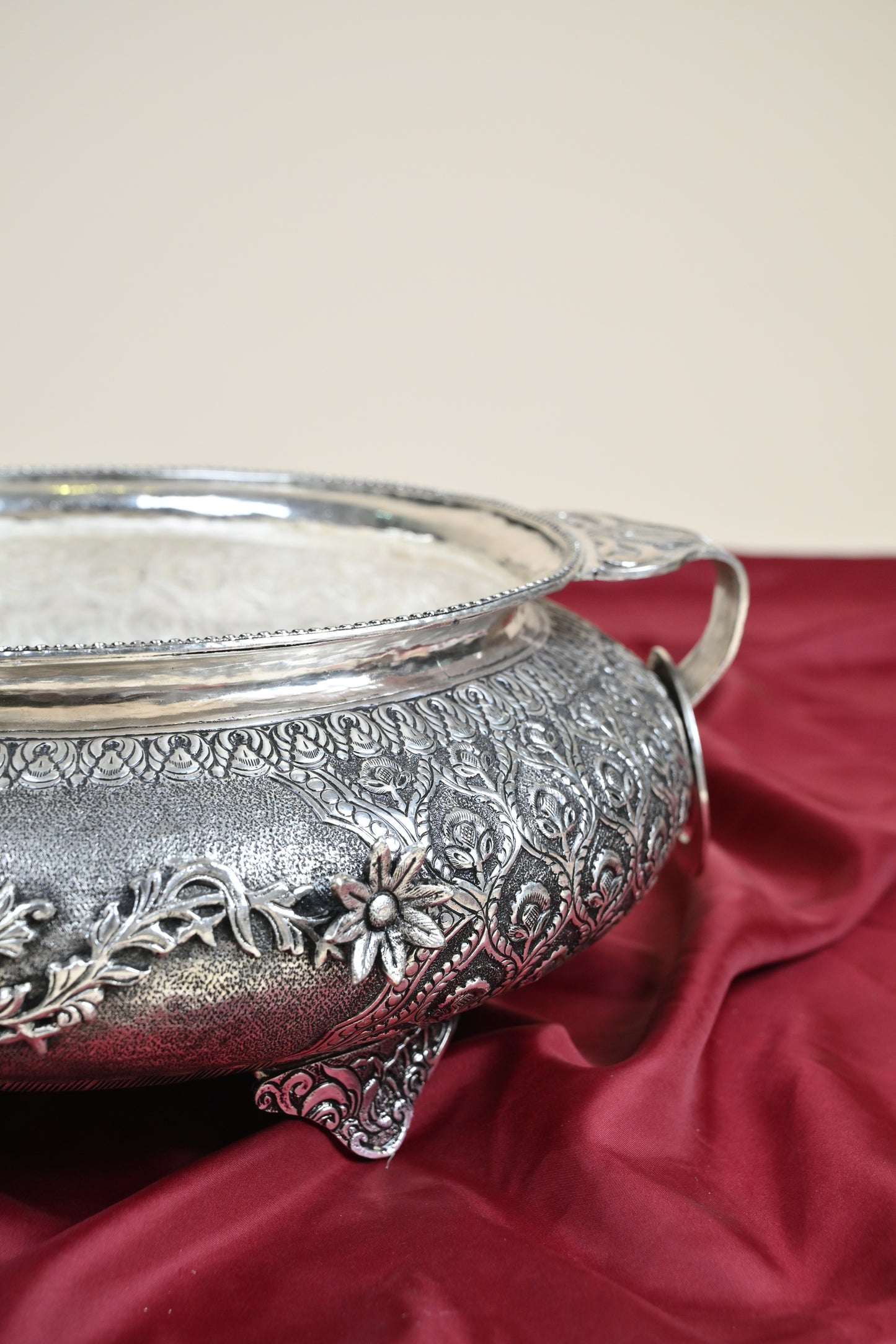 Handcrafted German Silver Decorative Urli Bowl with Handles – Traditional Floral Engraved Centerpiece