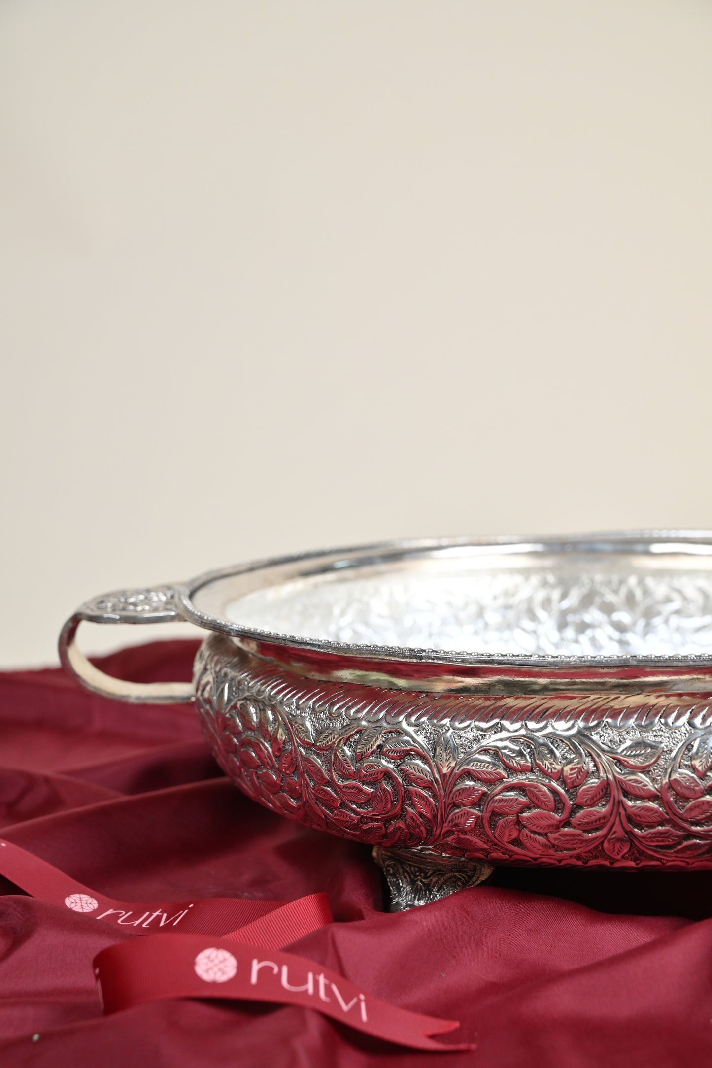 Extra Large Handcrafted German Silver Urli Bowl – Grand Traditional Decorative Centerpiece for Festive & Pooja Decor