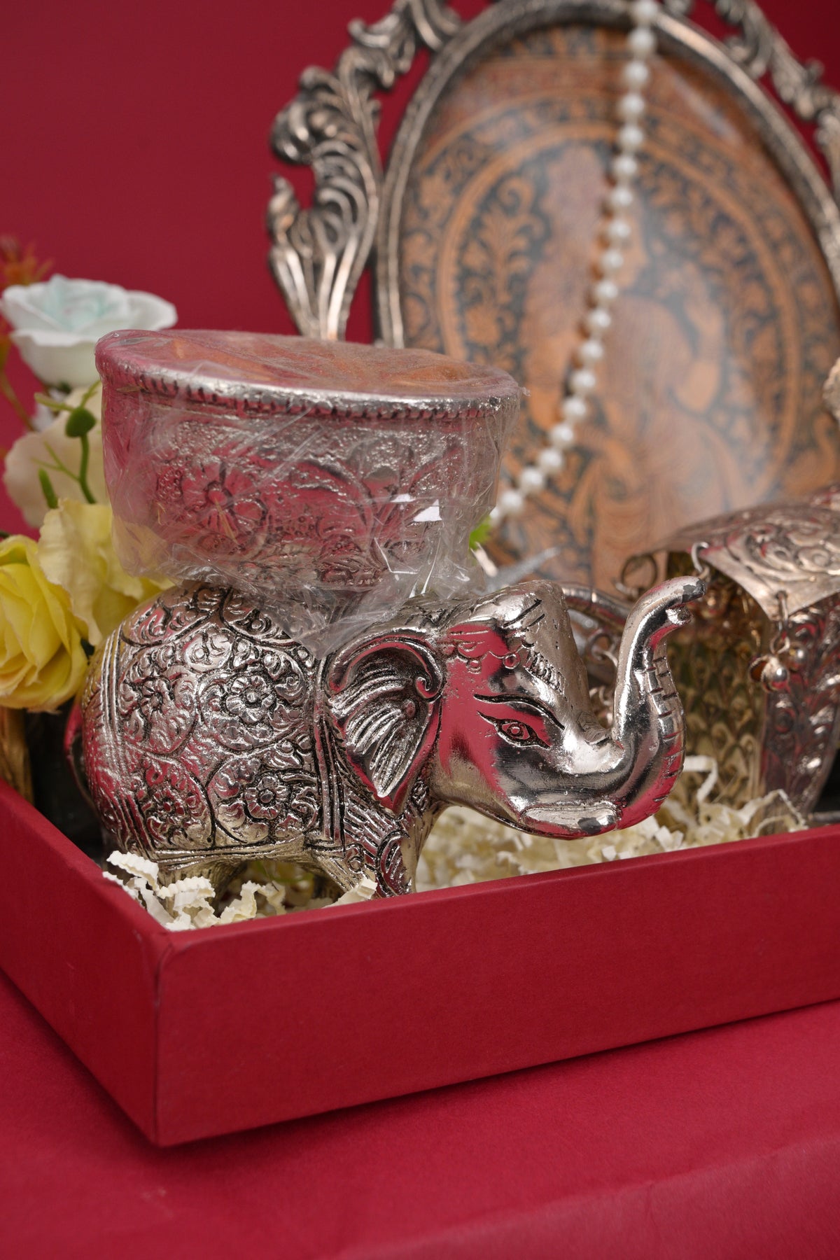 decorative dry fruit gift tray with elephant bowls