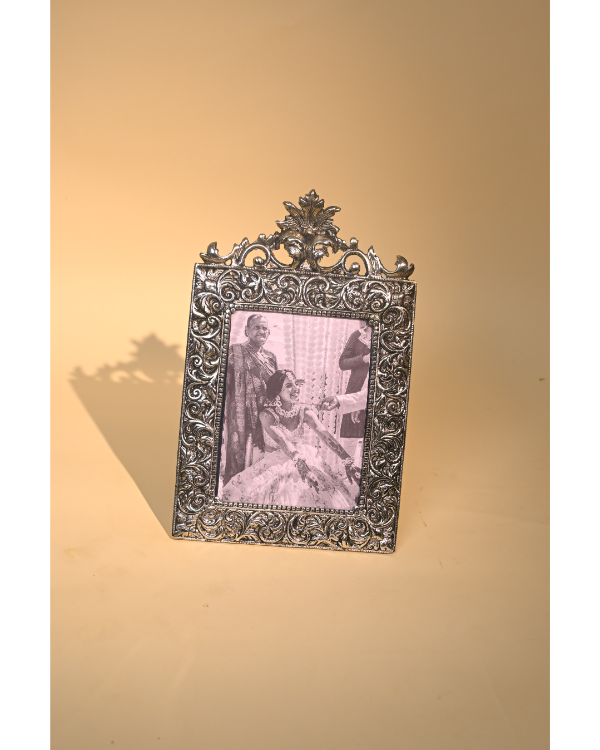 Mother’s Day Special – German Silver Vintage Photo Frame (Gift Your Memories)