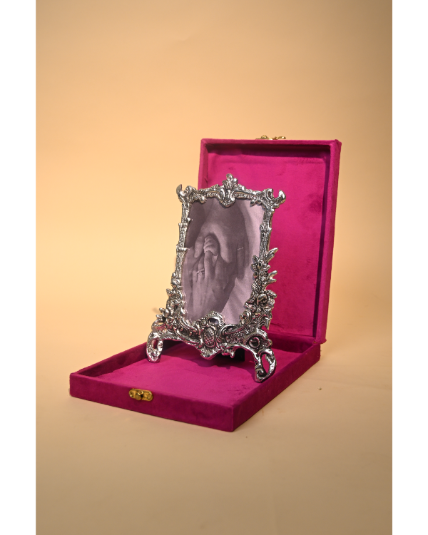 Exquisite German Silver Vintage Photo Frame – Elevate Your Space with Timeless Elegance!