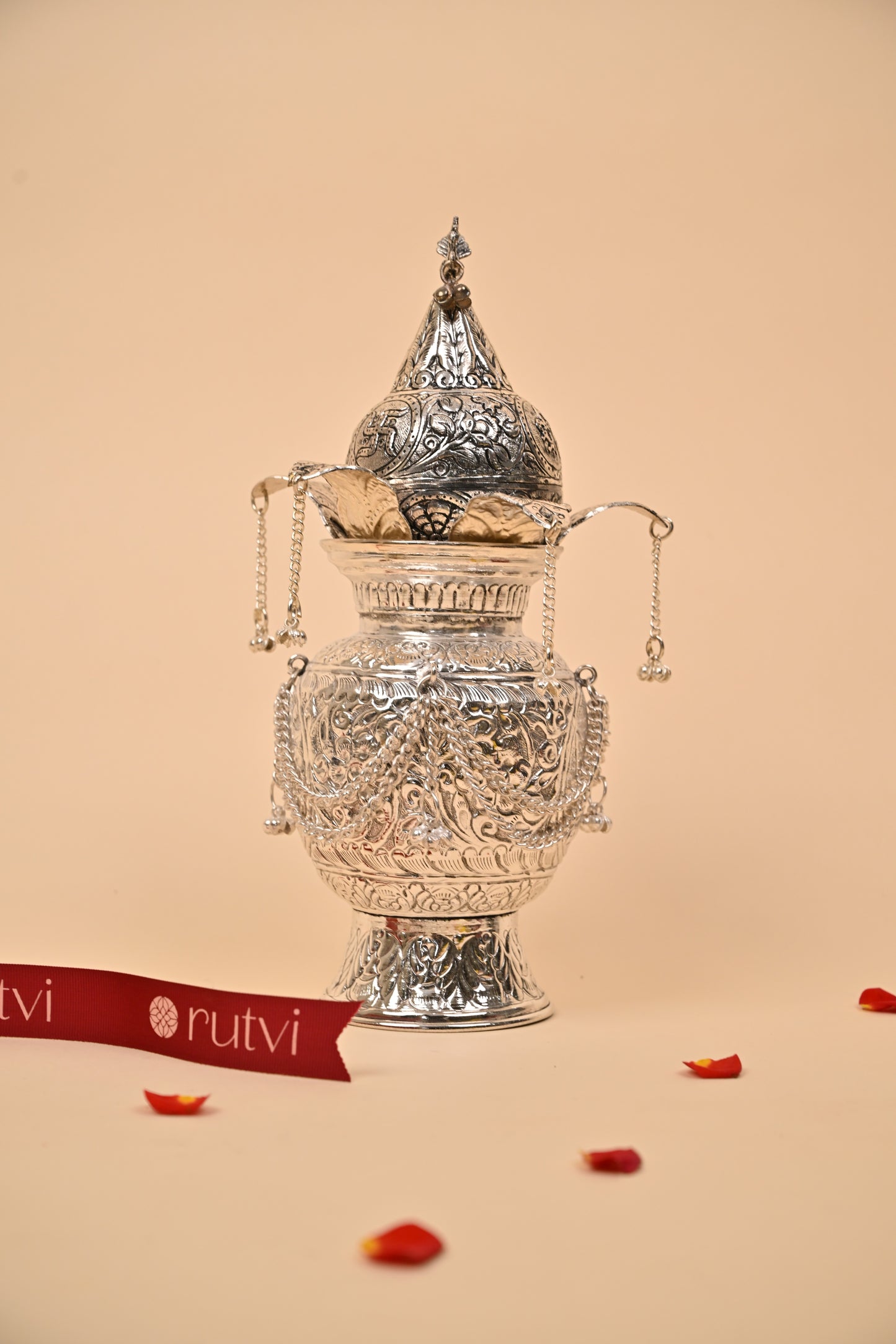 German Silver Kalasam – Traditional Auspicious Pooja & Festive Décor