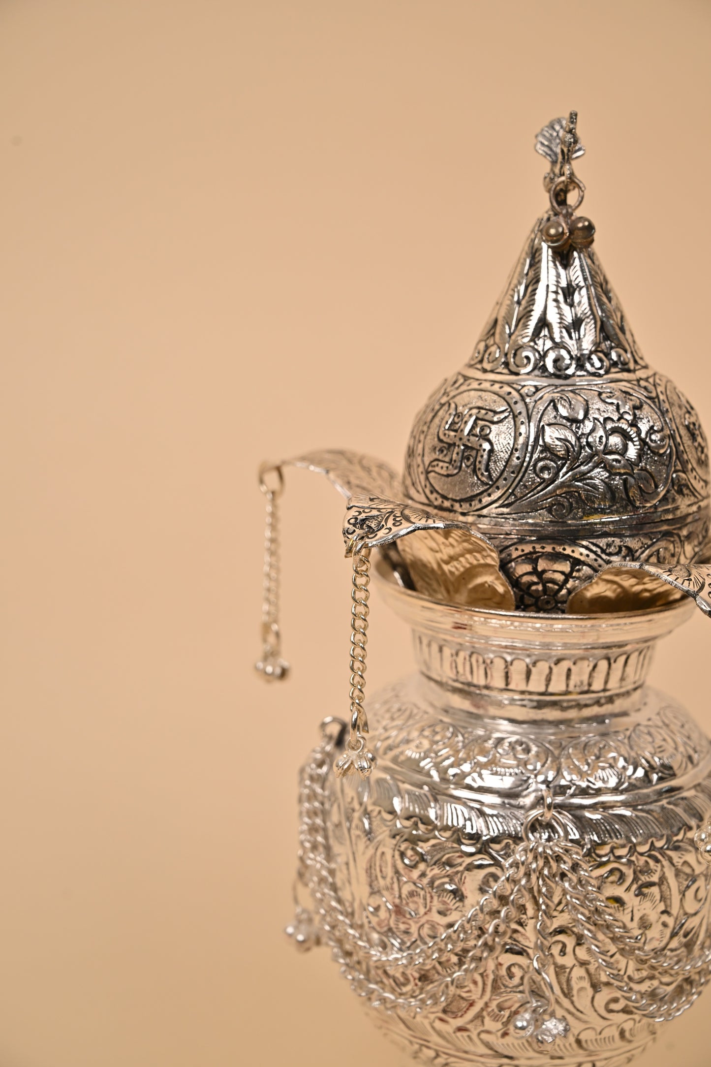 German Silver Kalasam – Traditional Auspicious Pooja & Festive Décor