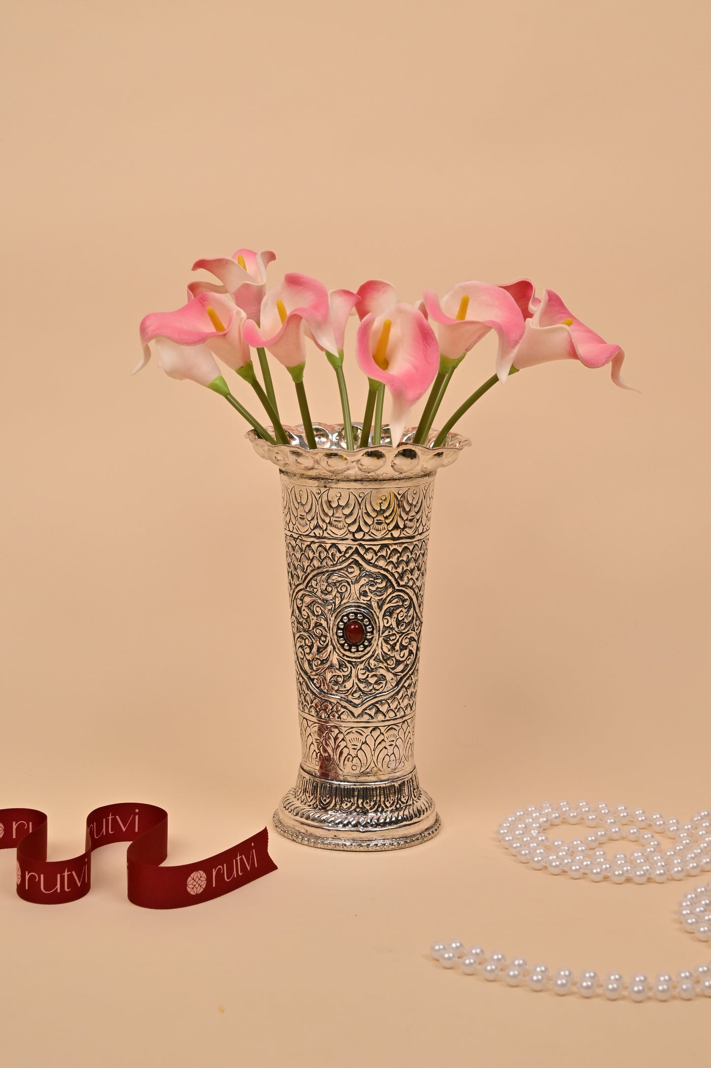 German Silver Flower Vase – Luxurious Decorative & Festive Centerpiece