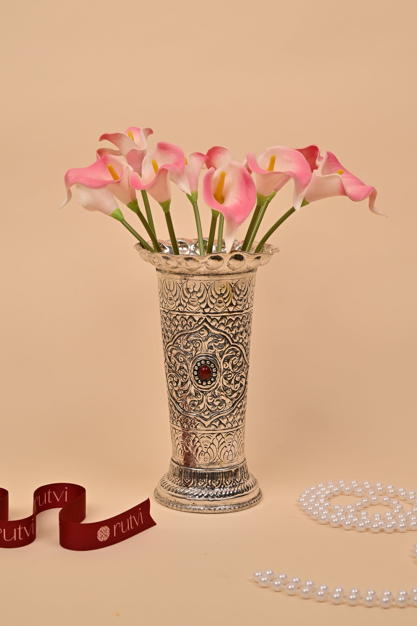 German Silver Flower Vase – Luxurious Decorative & Festive Centerpiece