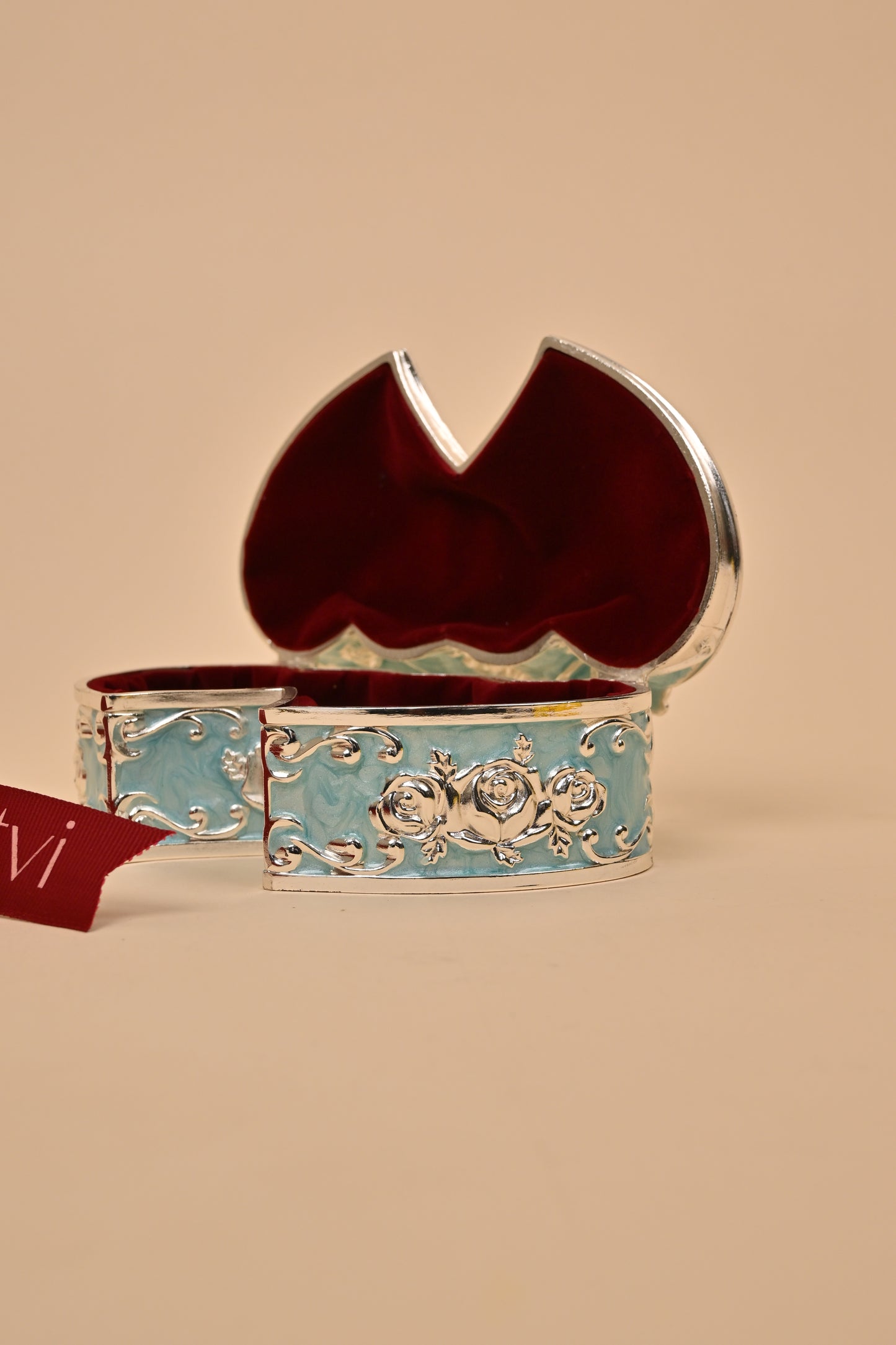 German Silver Love Shape Bowl – Elegant Festive & Decorative Centerpiece